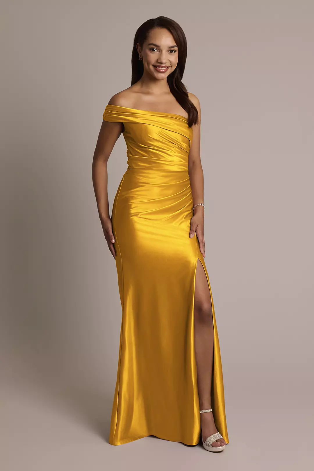 Sculpting Shiny Satin Ruched Sheath Dresses - XNAUWBI