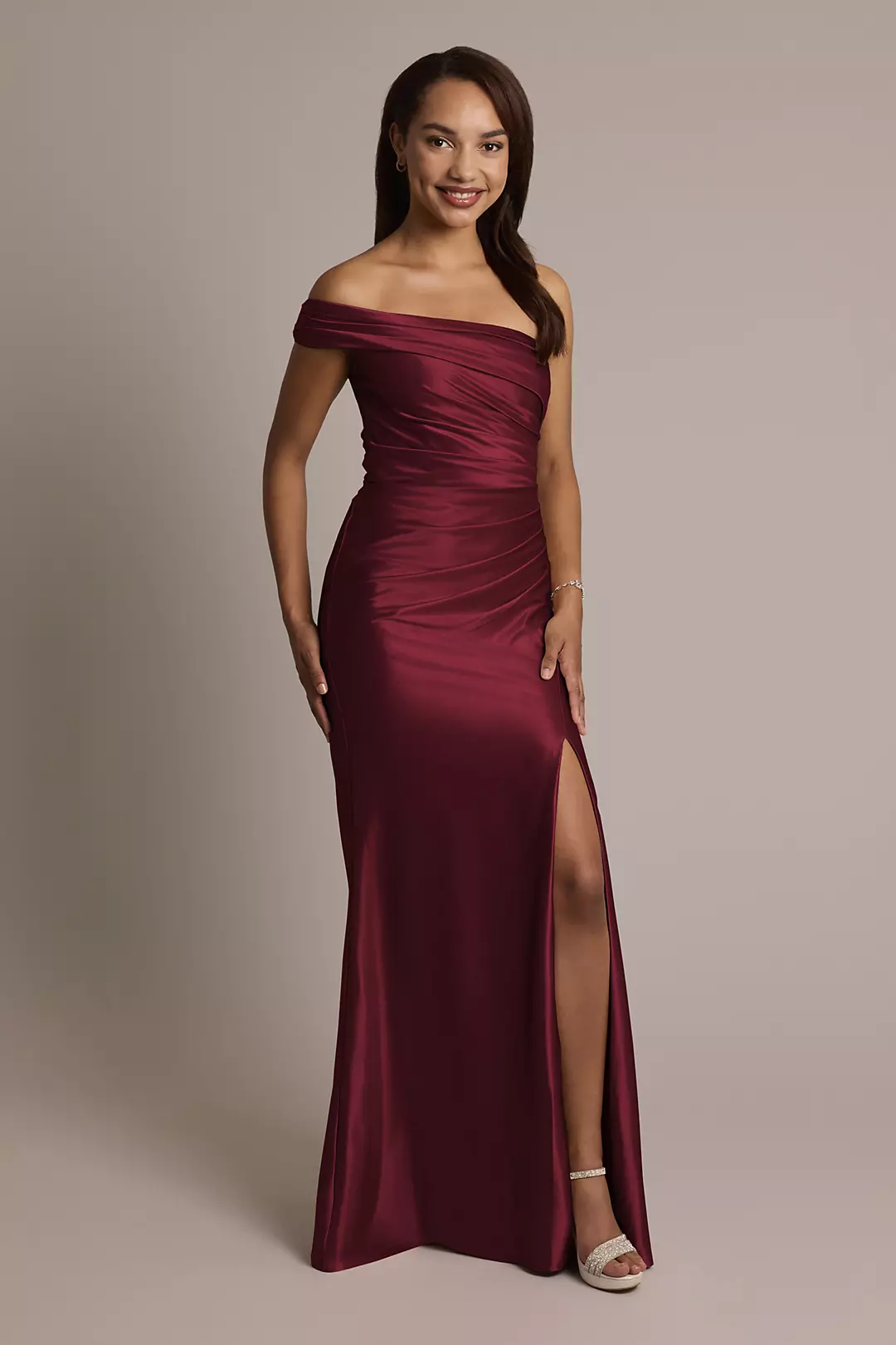 Sculpting Shiny Satin Ruched Sheath Dresses - XNAUWBI