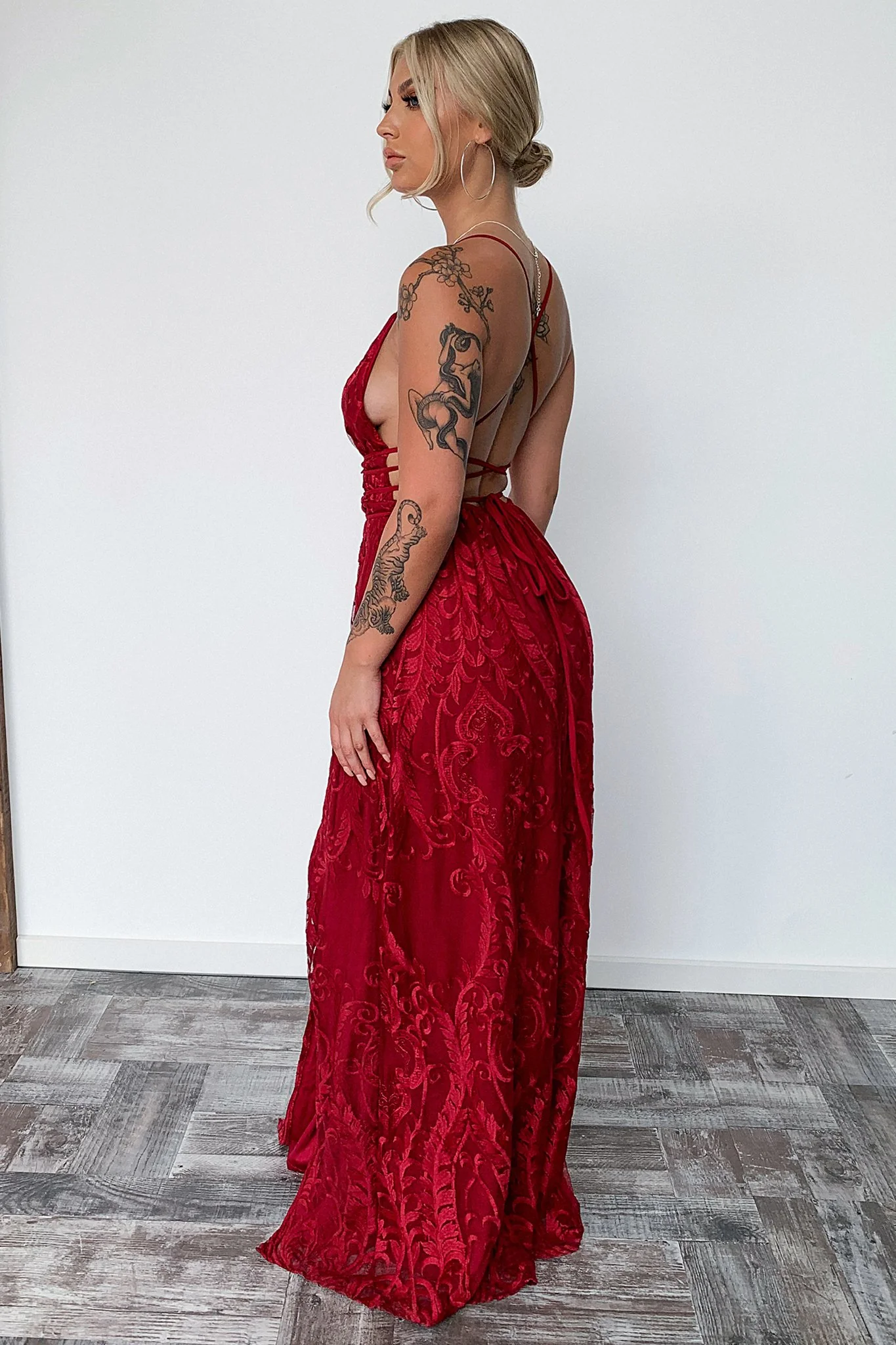 Scarlett Halter Maxi Dress - Burgundy - XNAUWBI