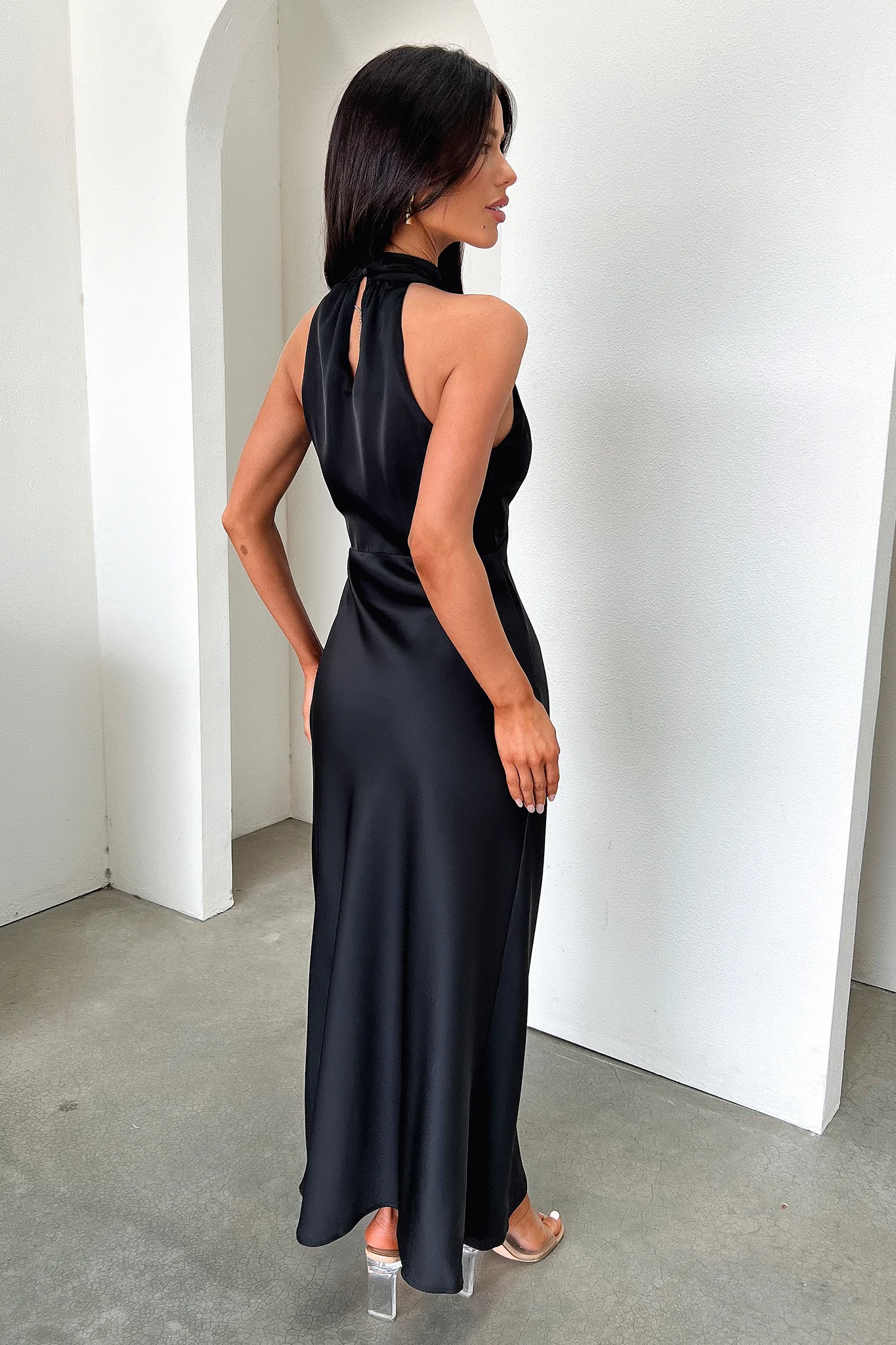Daphne High Neck Maxi Dress - Black - XNAUWBI