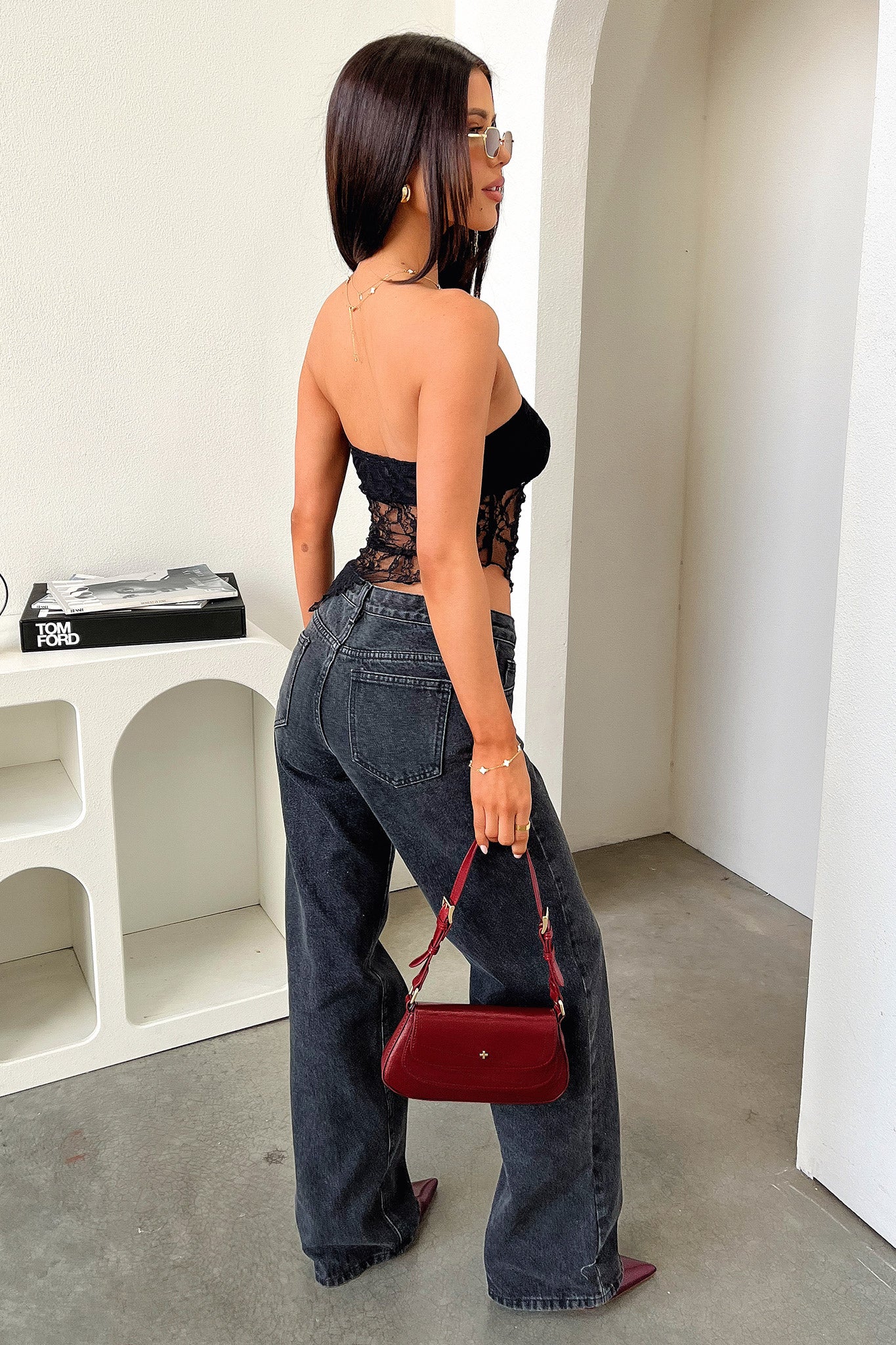 Maddison Lace Bandeau Top - Black - XNAUWBI