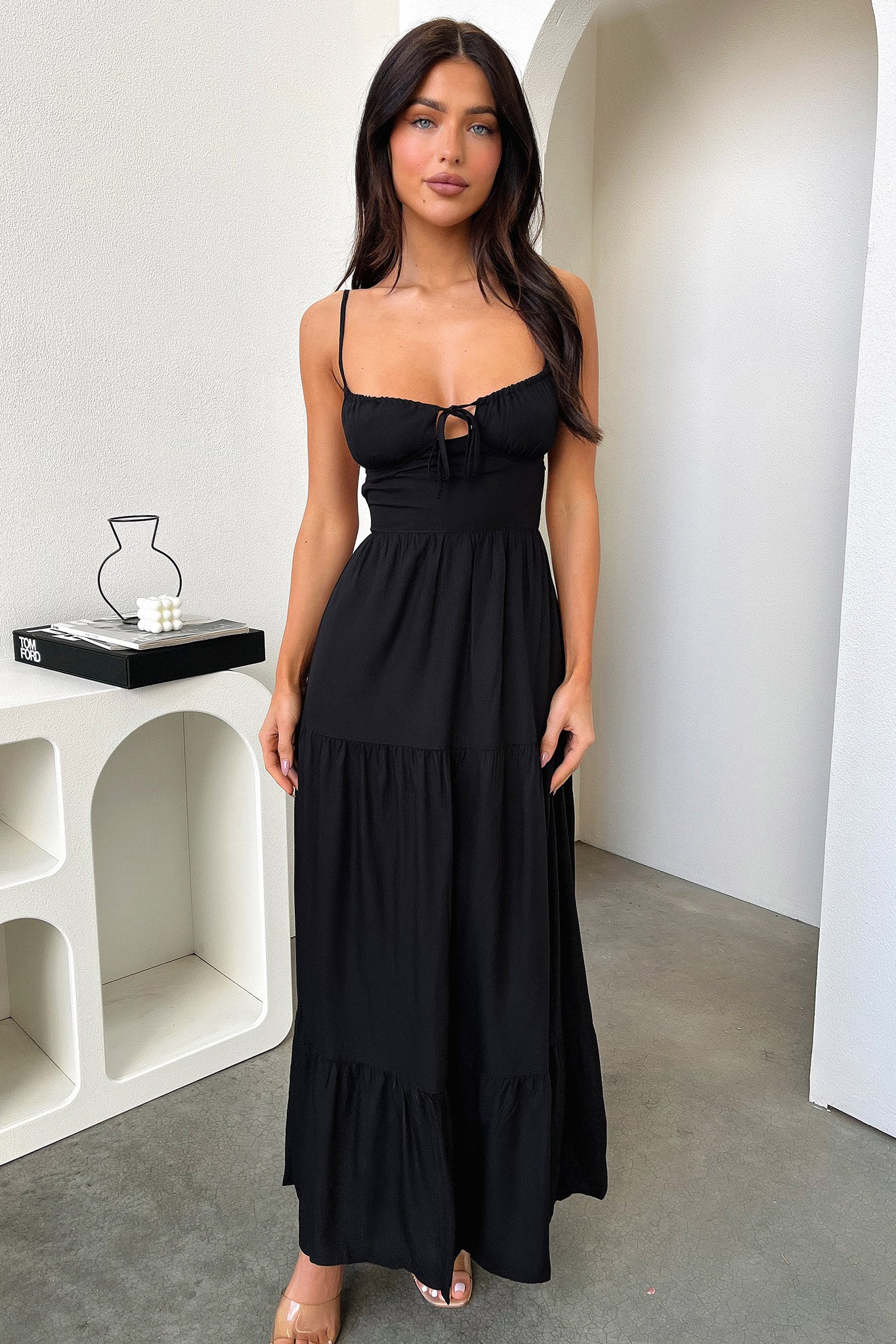Allie Open Back Maxi Dress - Black - XNAUWBI