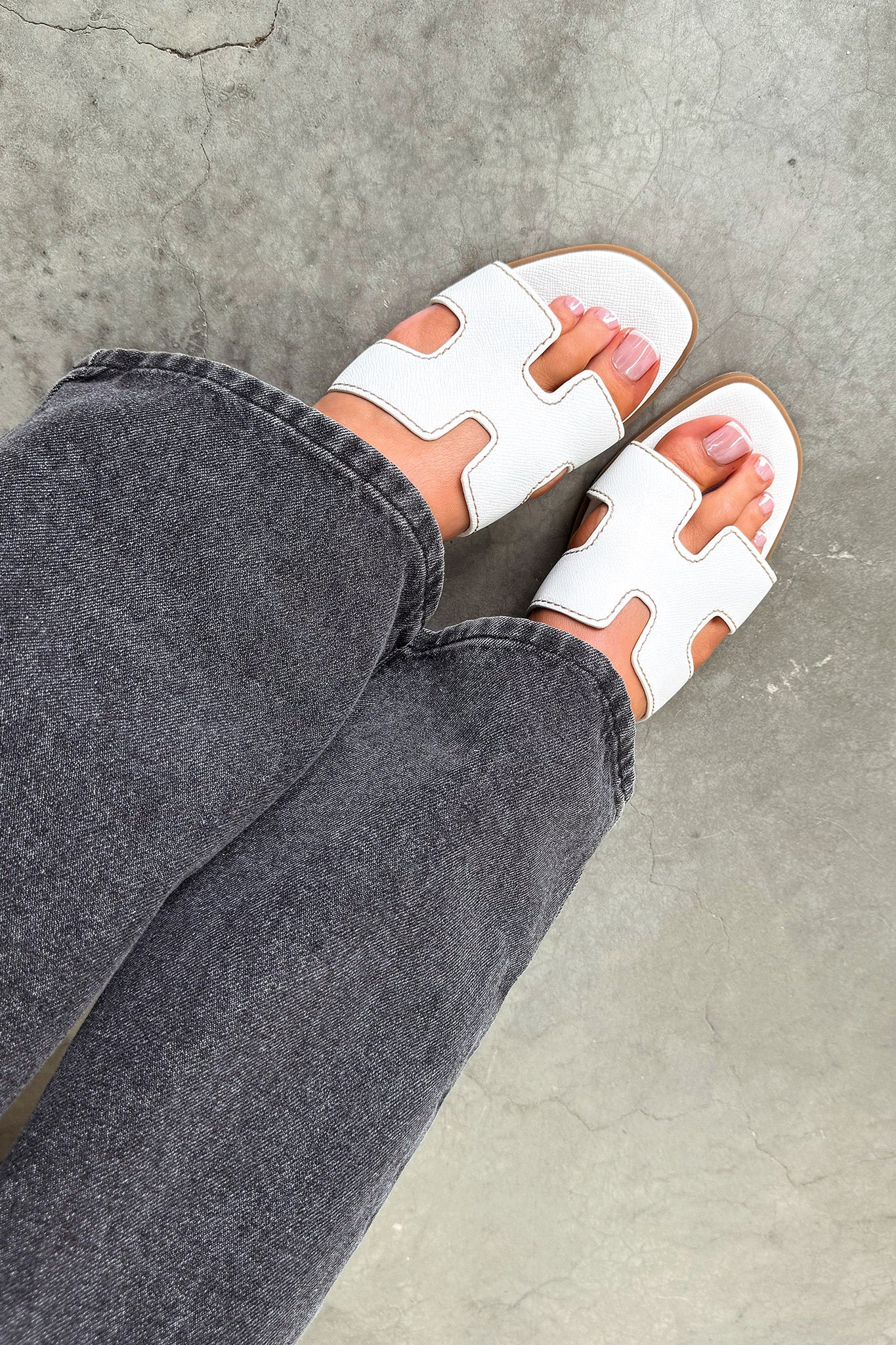 Valia Slides - White - XNAUWBI