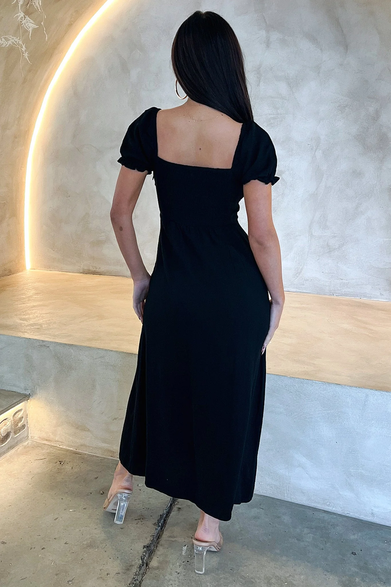 Solem Midi Dress - Black Linen - XNAUWBI