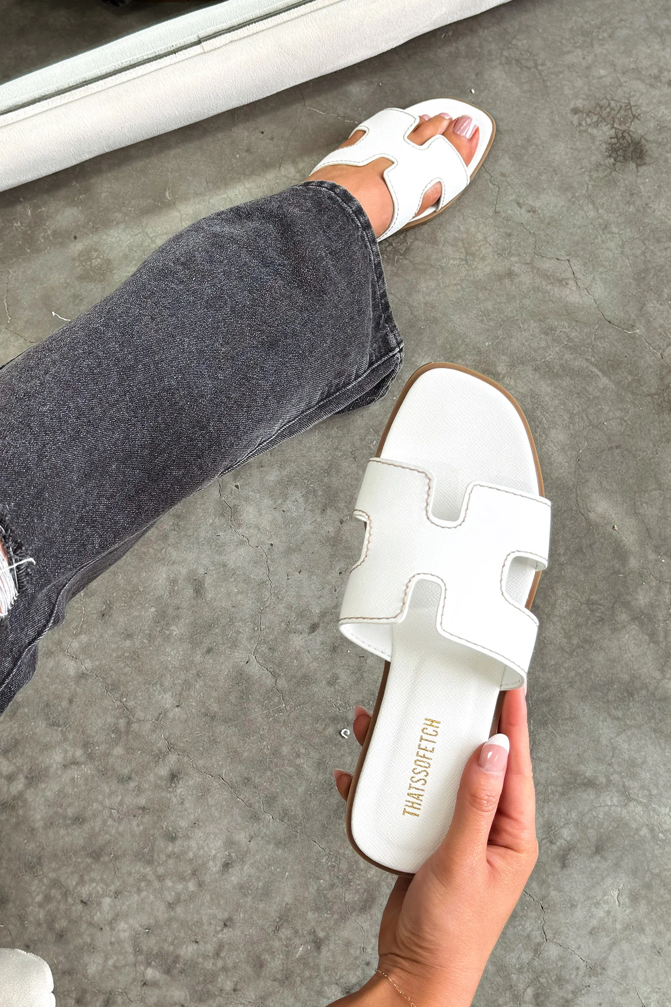 Valia Slides - White - XNAUWBI