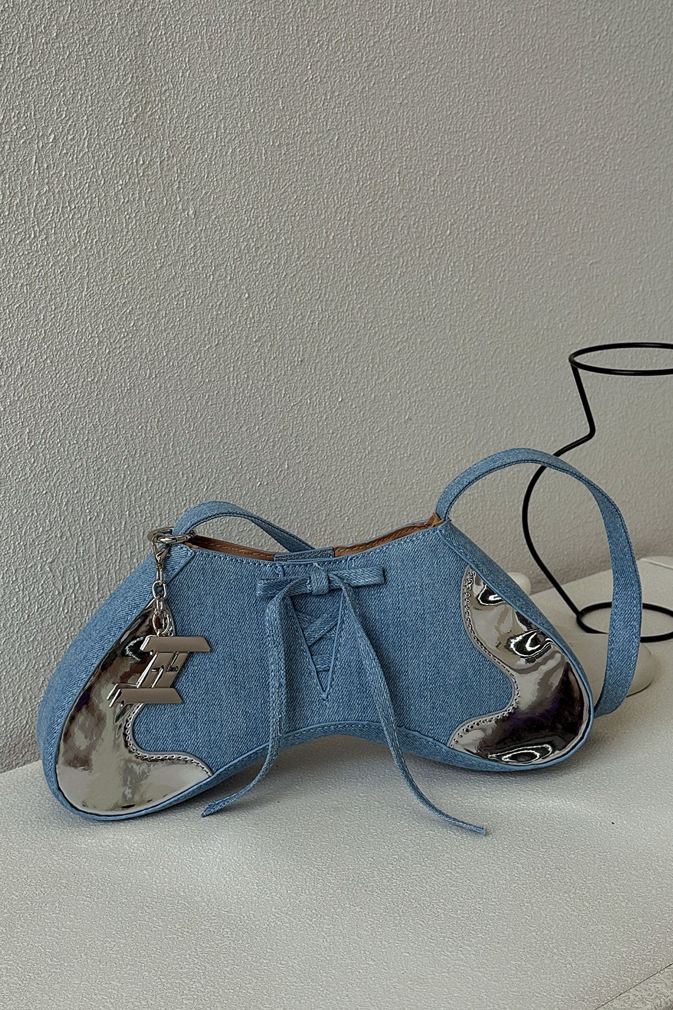 Raven Shoulder Bag - Blue Denim - XNAUWBI