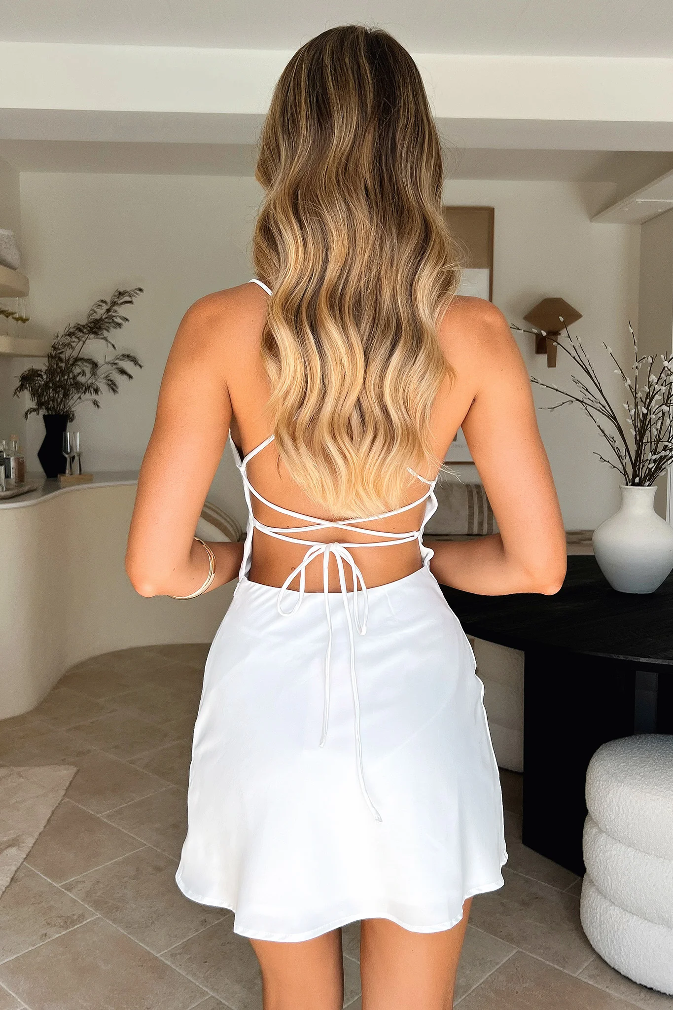 Olivia Dress - White - XNAUWBI