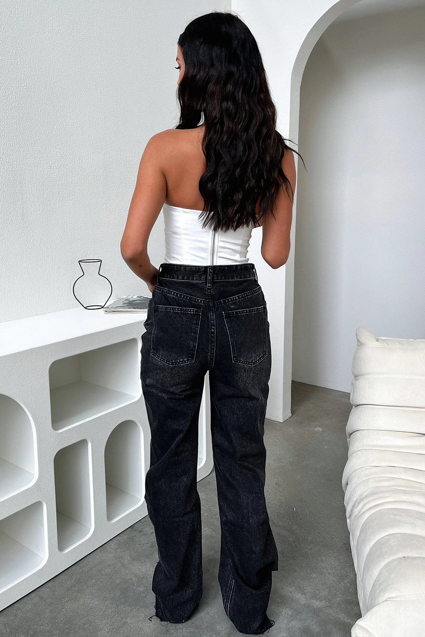Varski Semi-Wide Leg Jeans - Black Denim - XNAUWBI