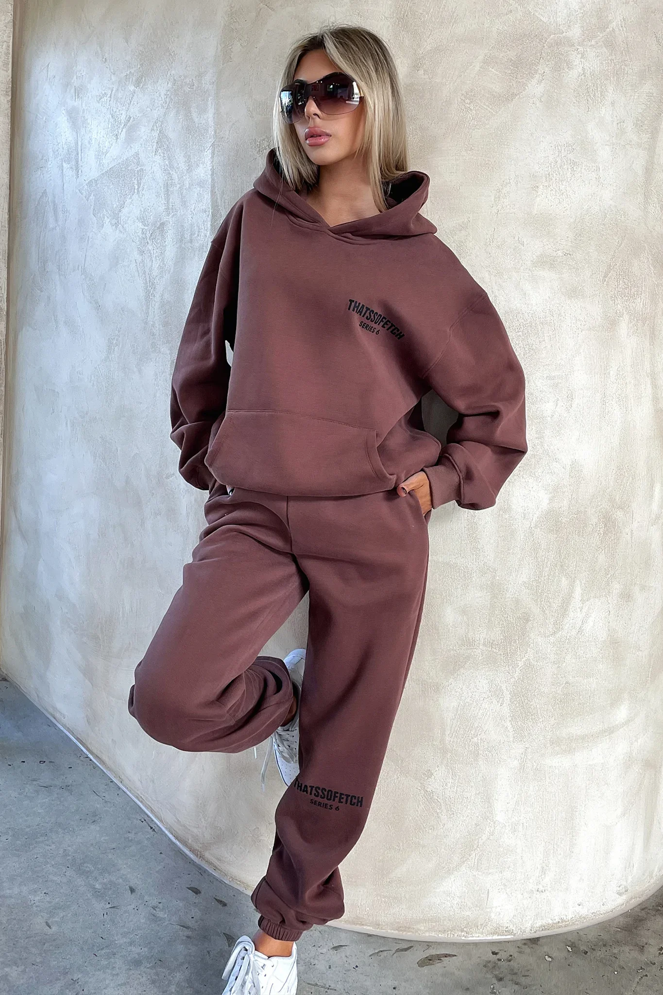 Series 6 Hoodie - Brown - XNAUWBI
