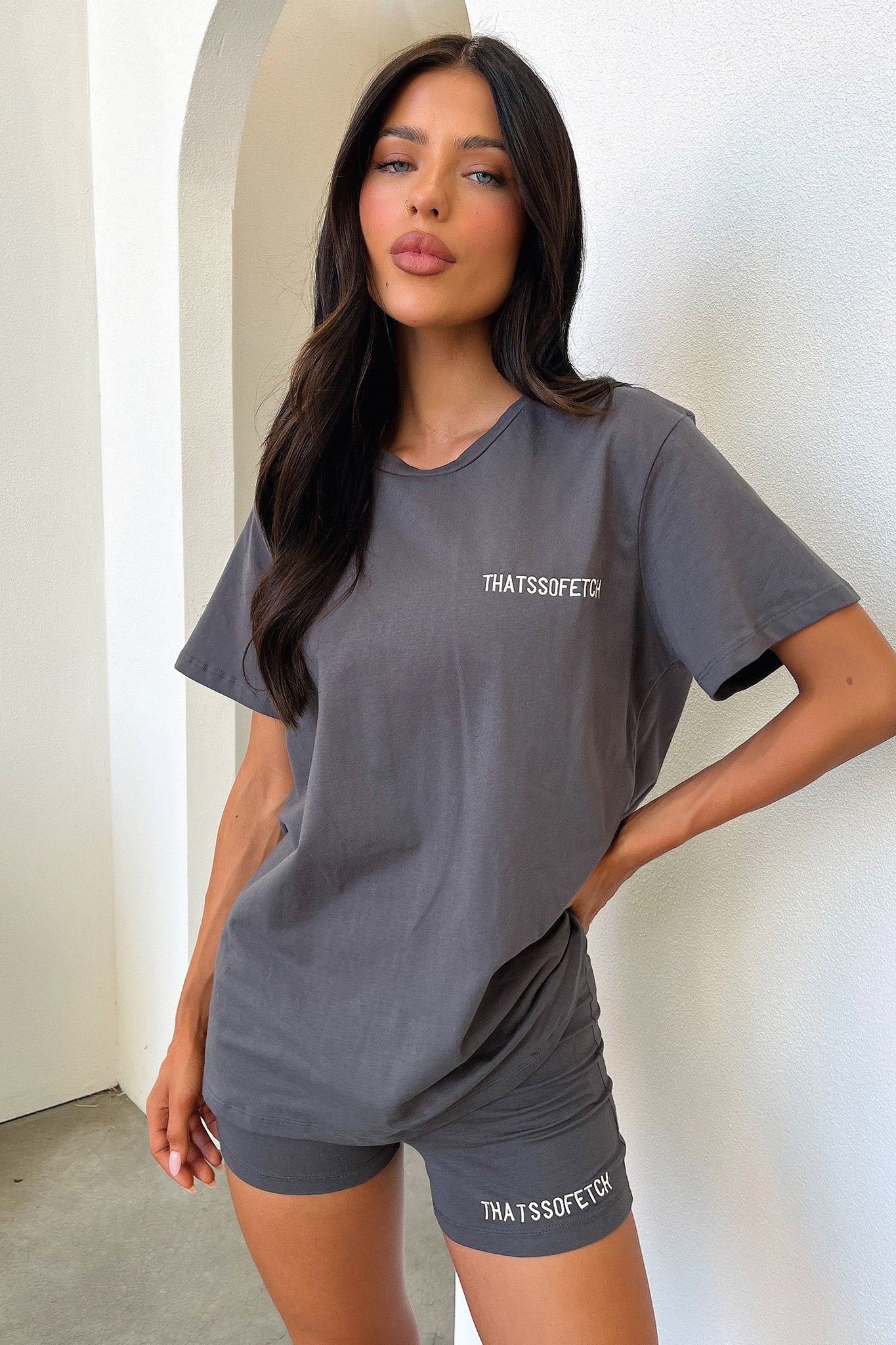 Jaska Tee - Charcoal - XNAUWBI