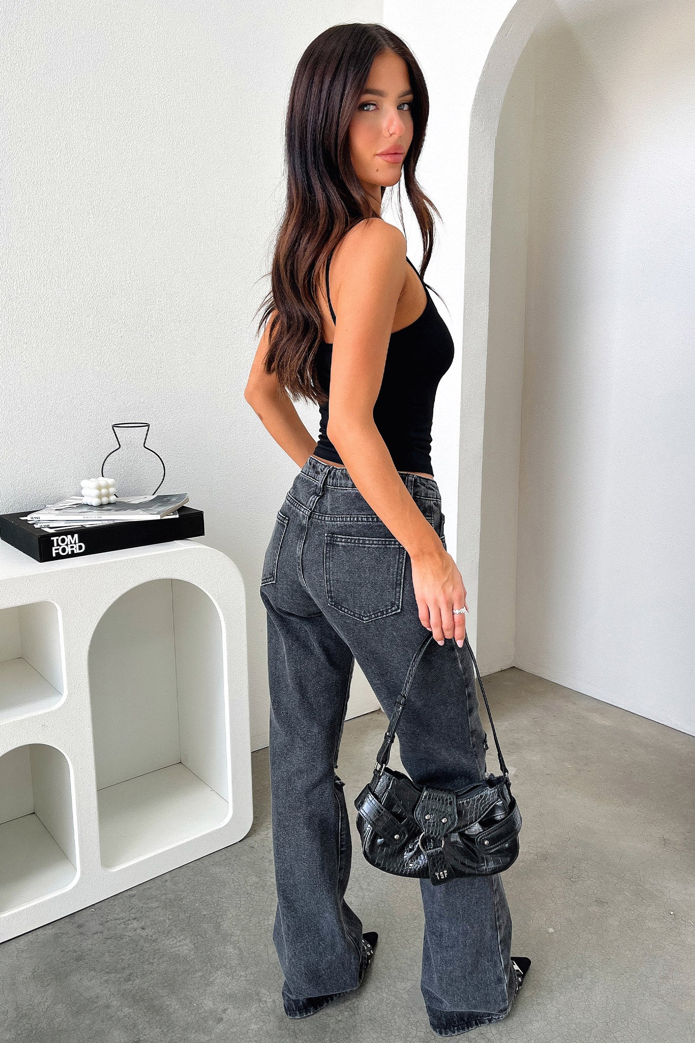 Jesse Low Rise Jeans - Black - XNAUWBI