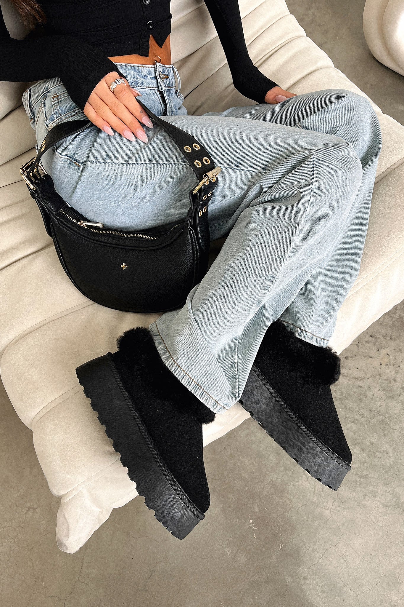 Elani Platform Slippers - Black - XNAUWBI