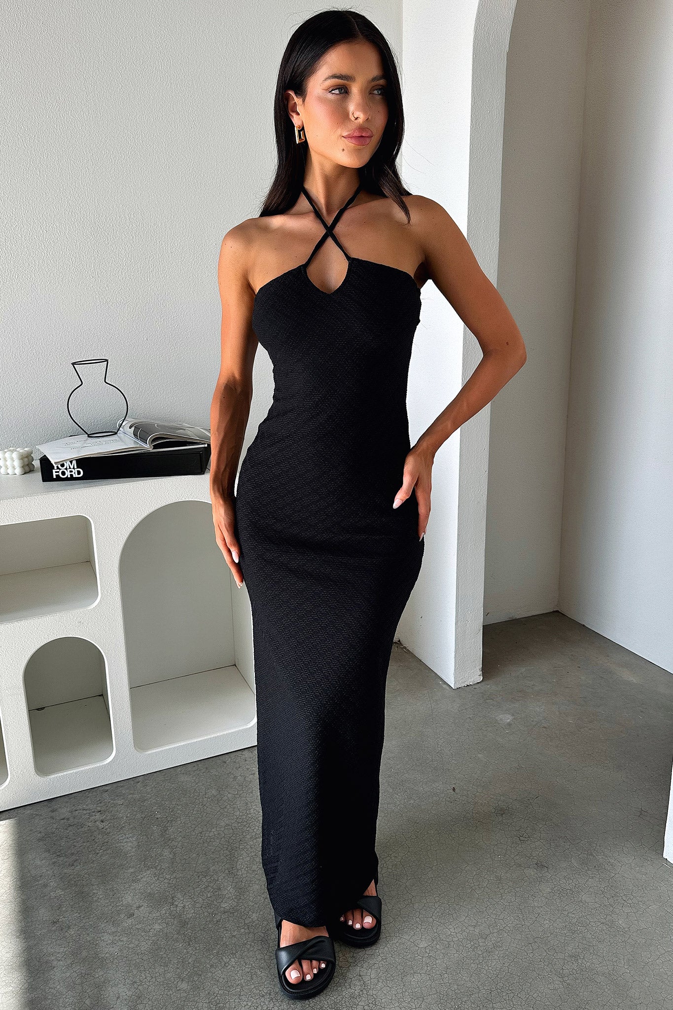 Tanvi Dress - Black - XNAUWBI