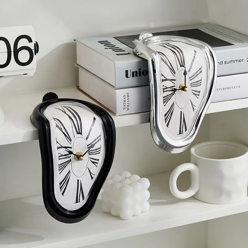 Melting Distorted Wall Clocks - XBQDD