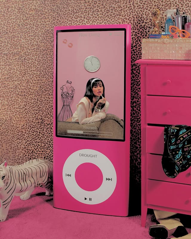 iPod Wall Mirror - XBQDD