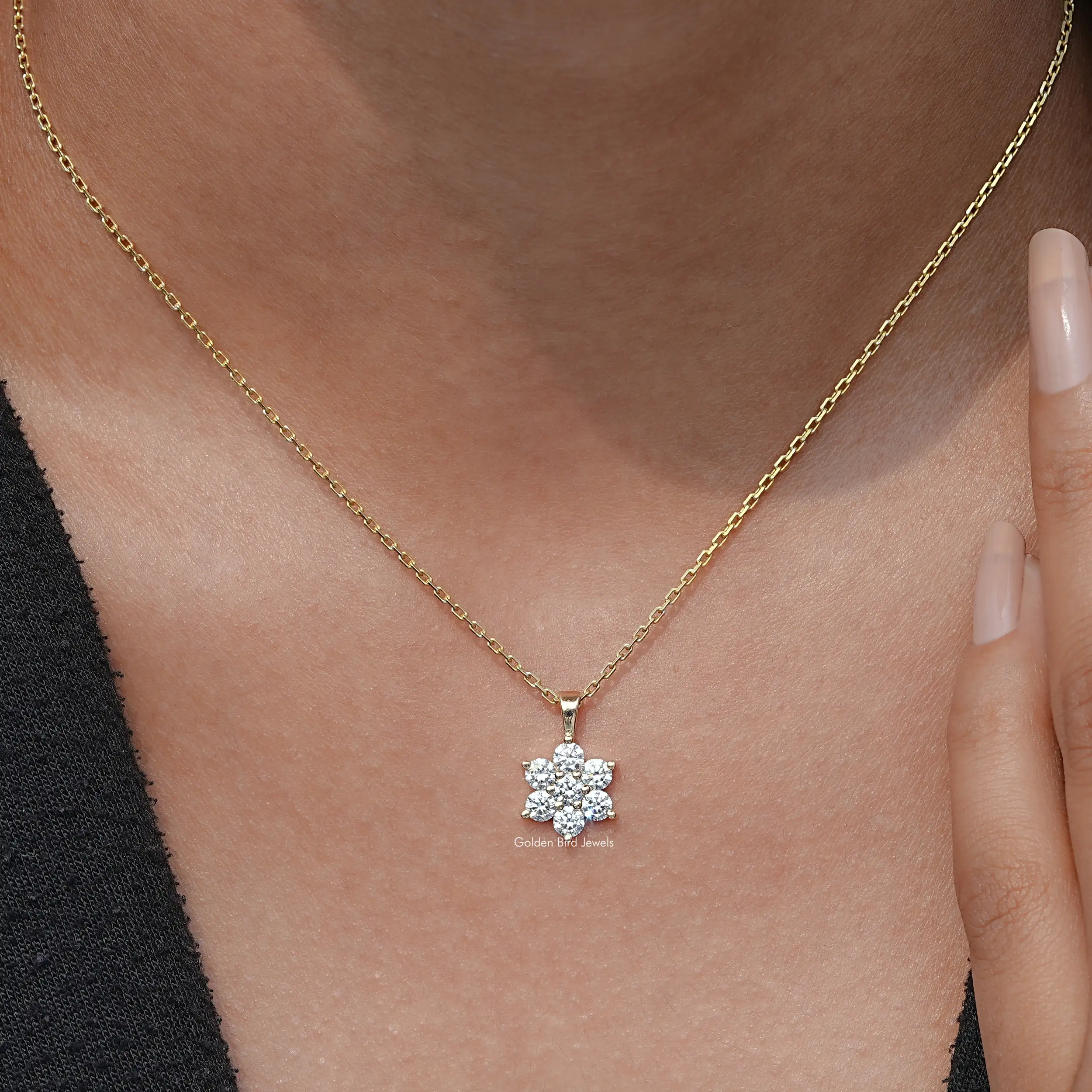 Round Cut Diamond Floral Minimalist Pendant - XBQDD