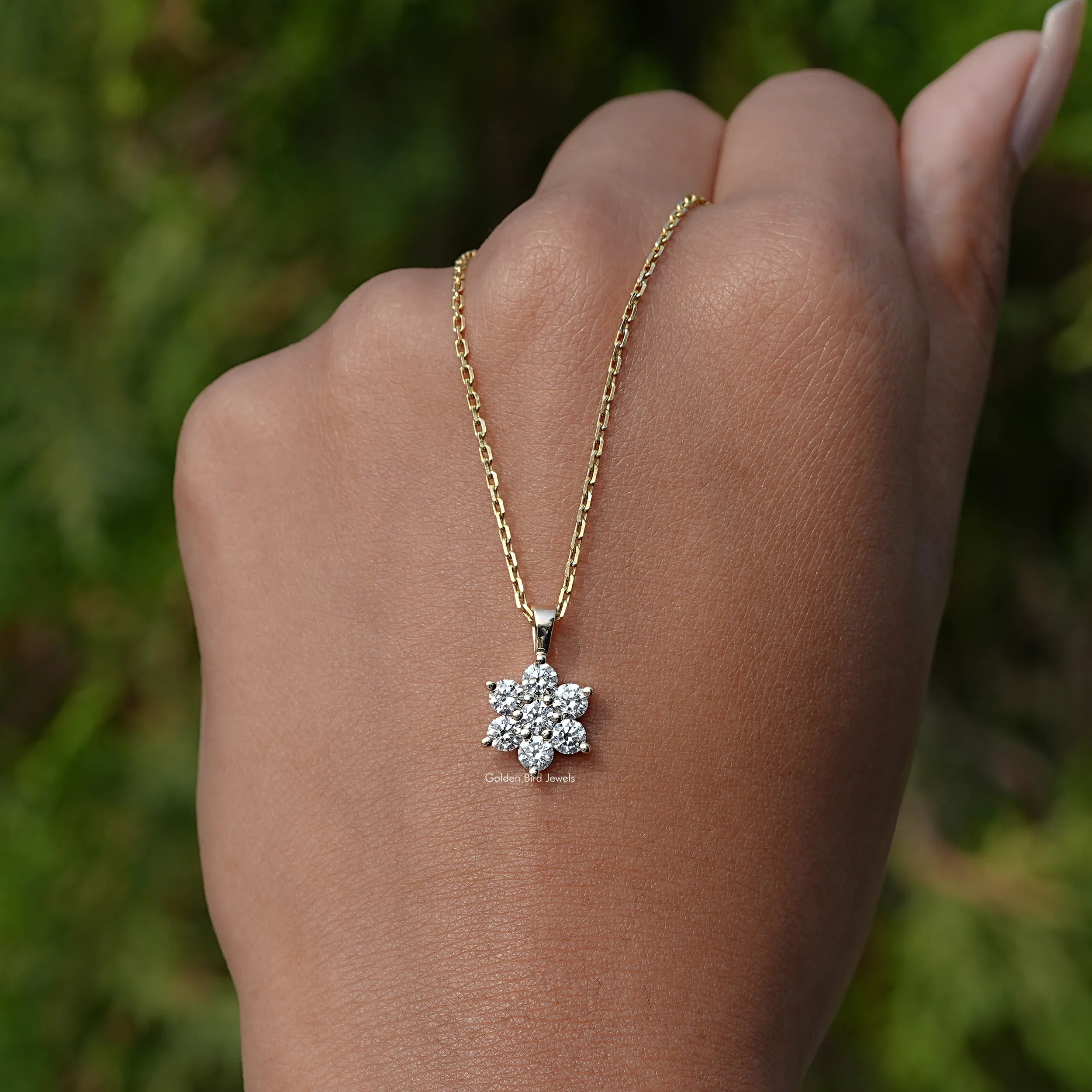 Round Cut Diamond Floral Minimalist Pendant - XBQDD