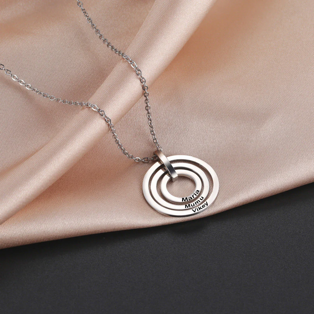 Iris Triple Concentric Circle Name Necklace - XBQDD