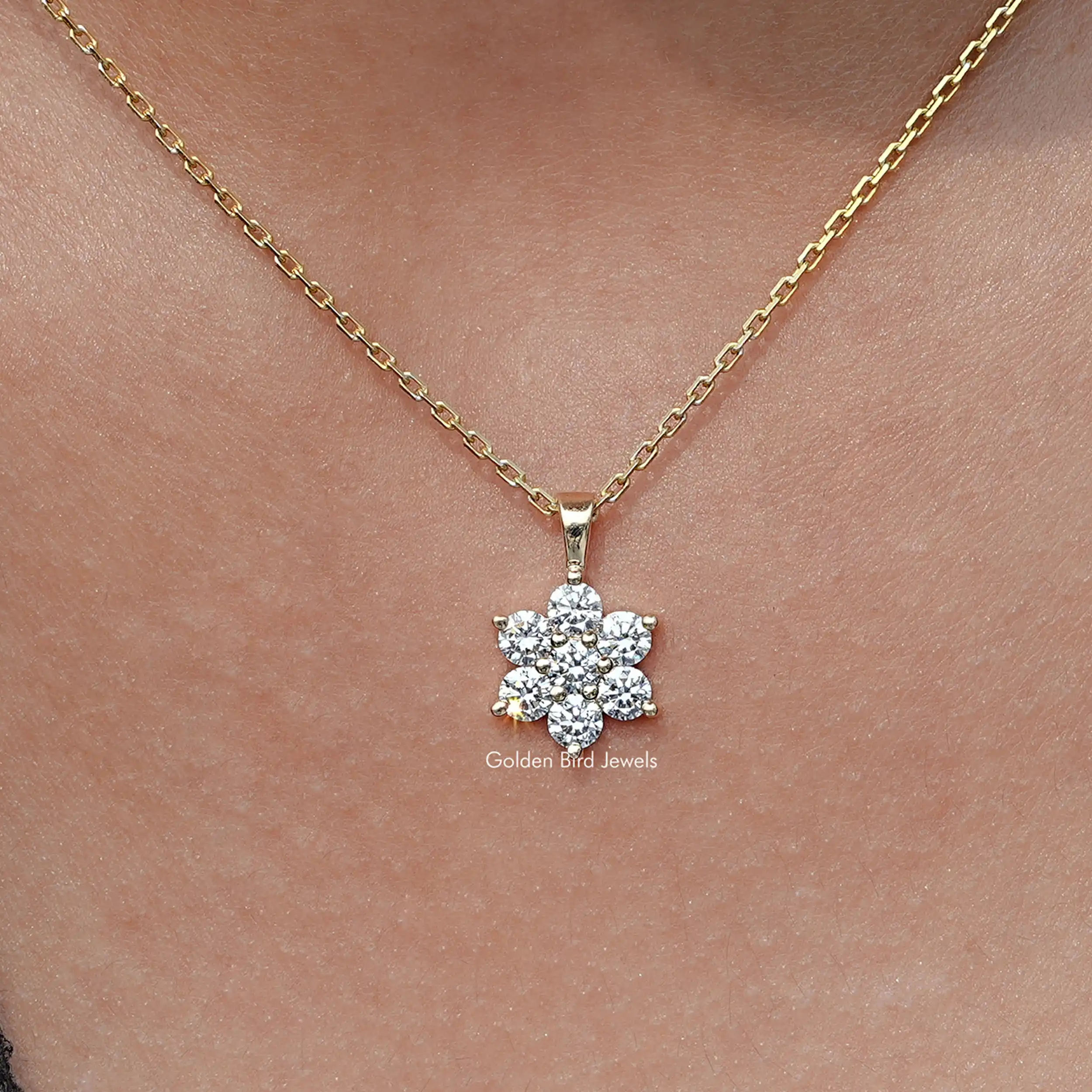Round Cut Diamond Floral Minimalist Pendant - XBQDD