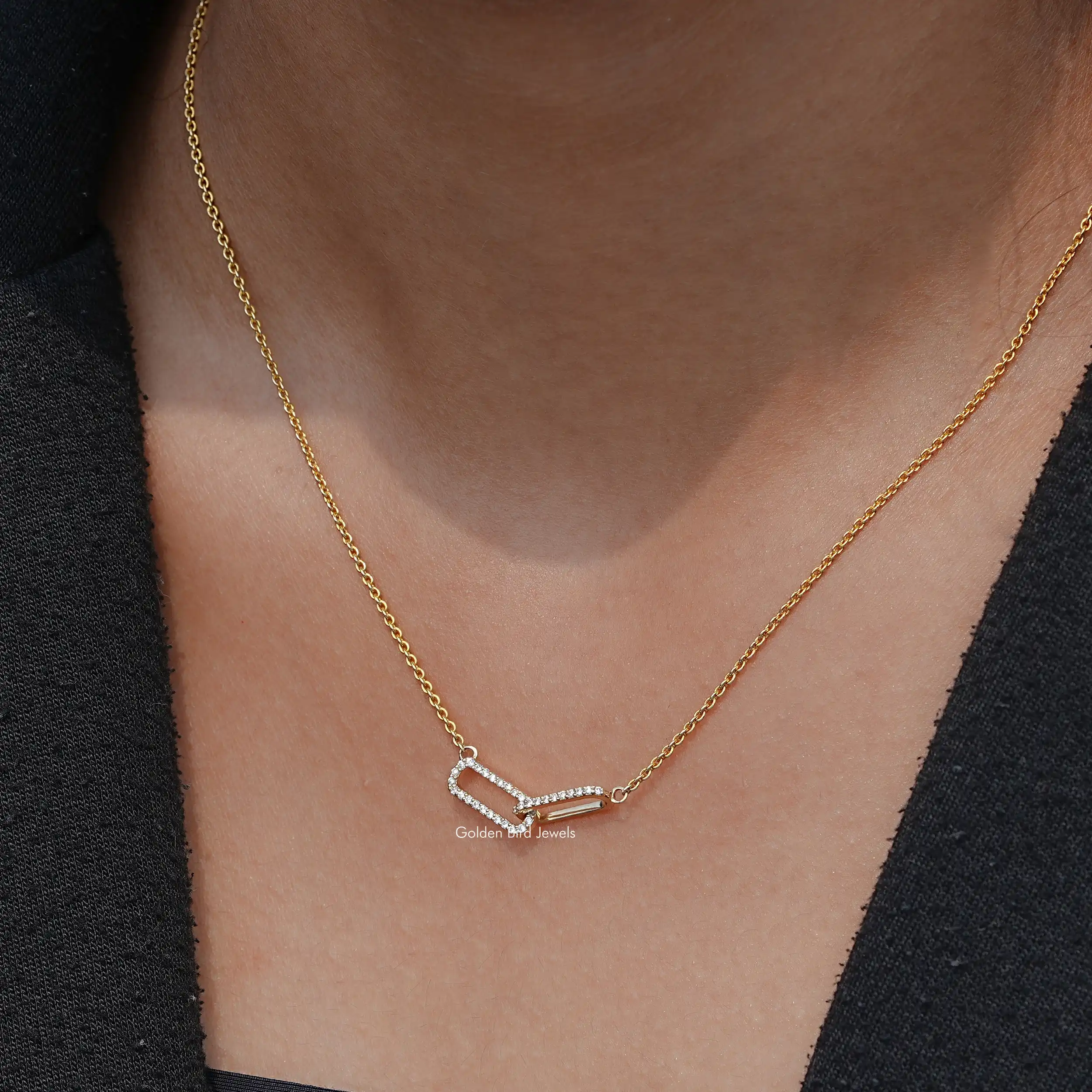 Round Diamond Paperclip Interlocked Pendant - XBQDD