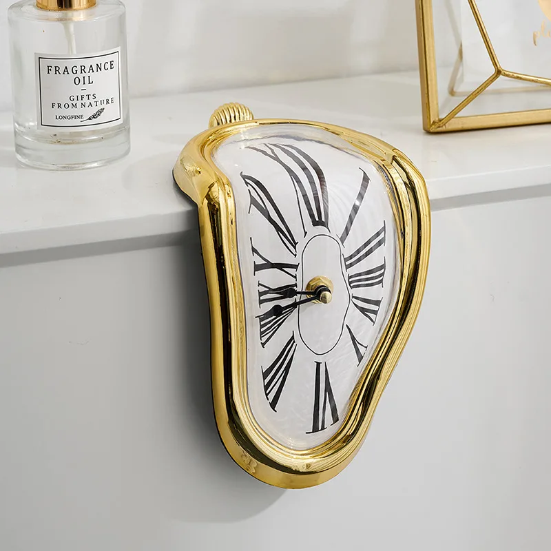 Melting Distorted Wall Clocks - XBQDD