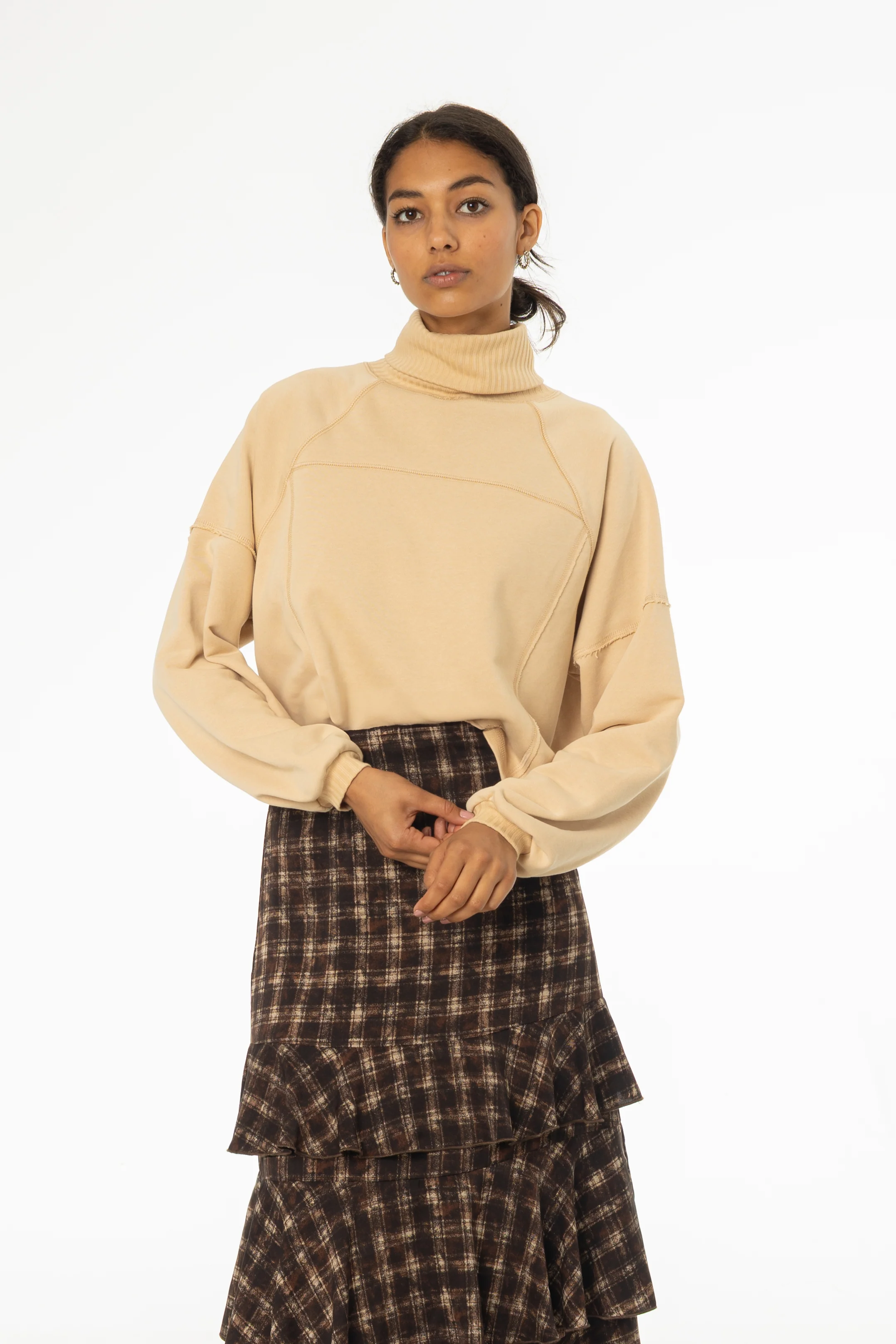 Tan Ribbed Turtleneck Sweatshirt - KJDHW