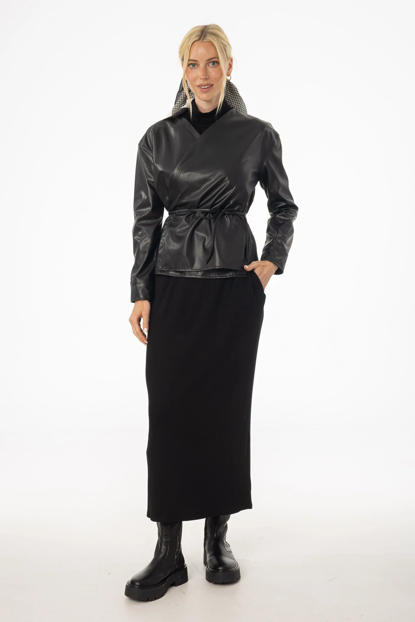Black Turtleneck Basic Maxi - KJDHW