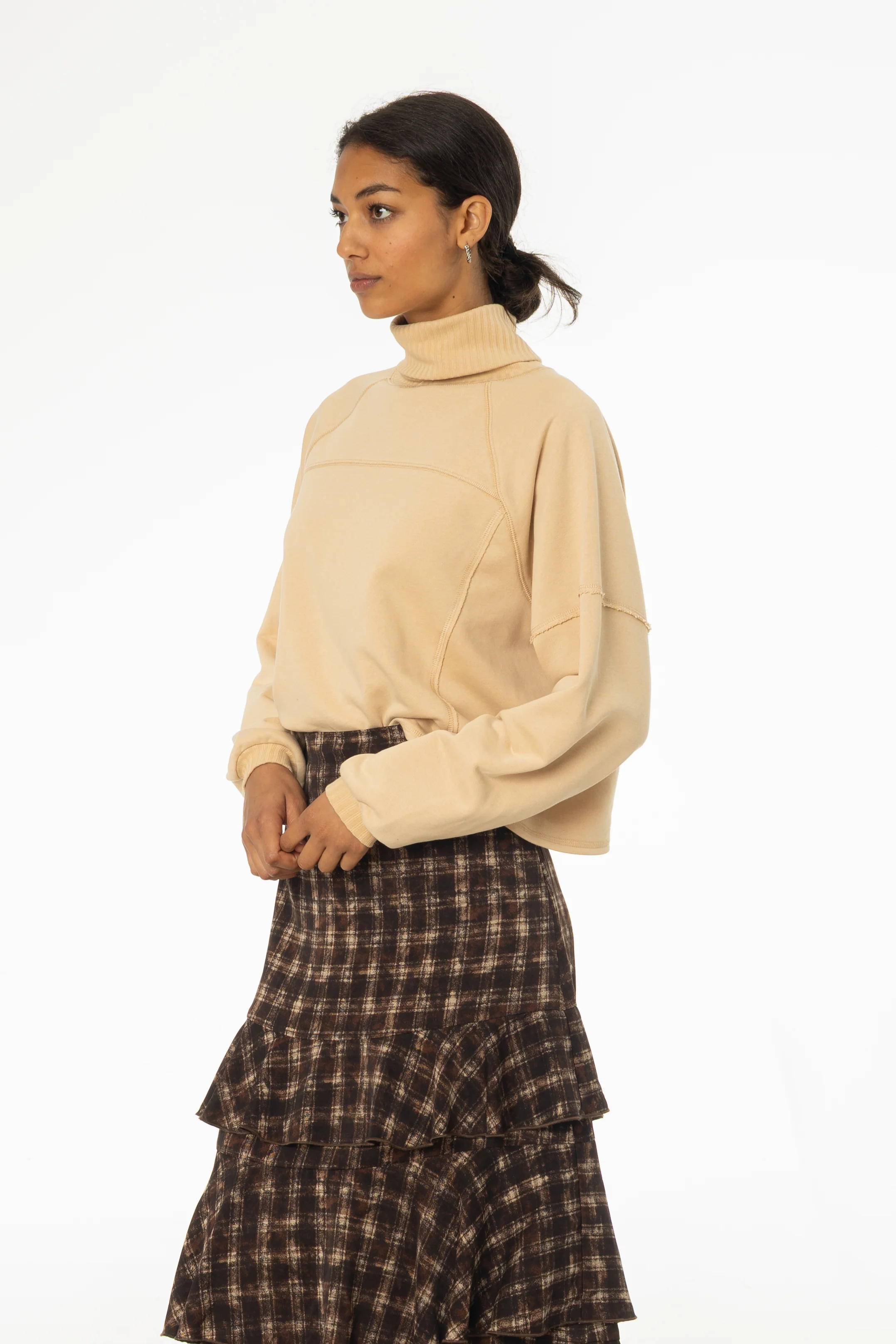Tan Ribbed Turtleneck Sweatshirt - KJDHW