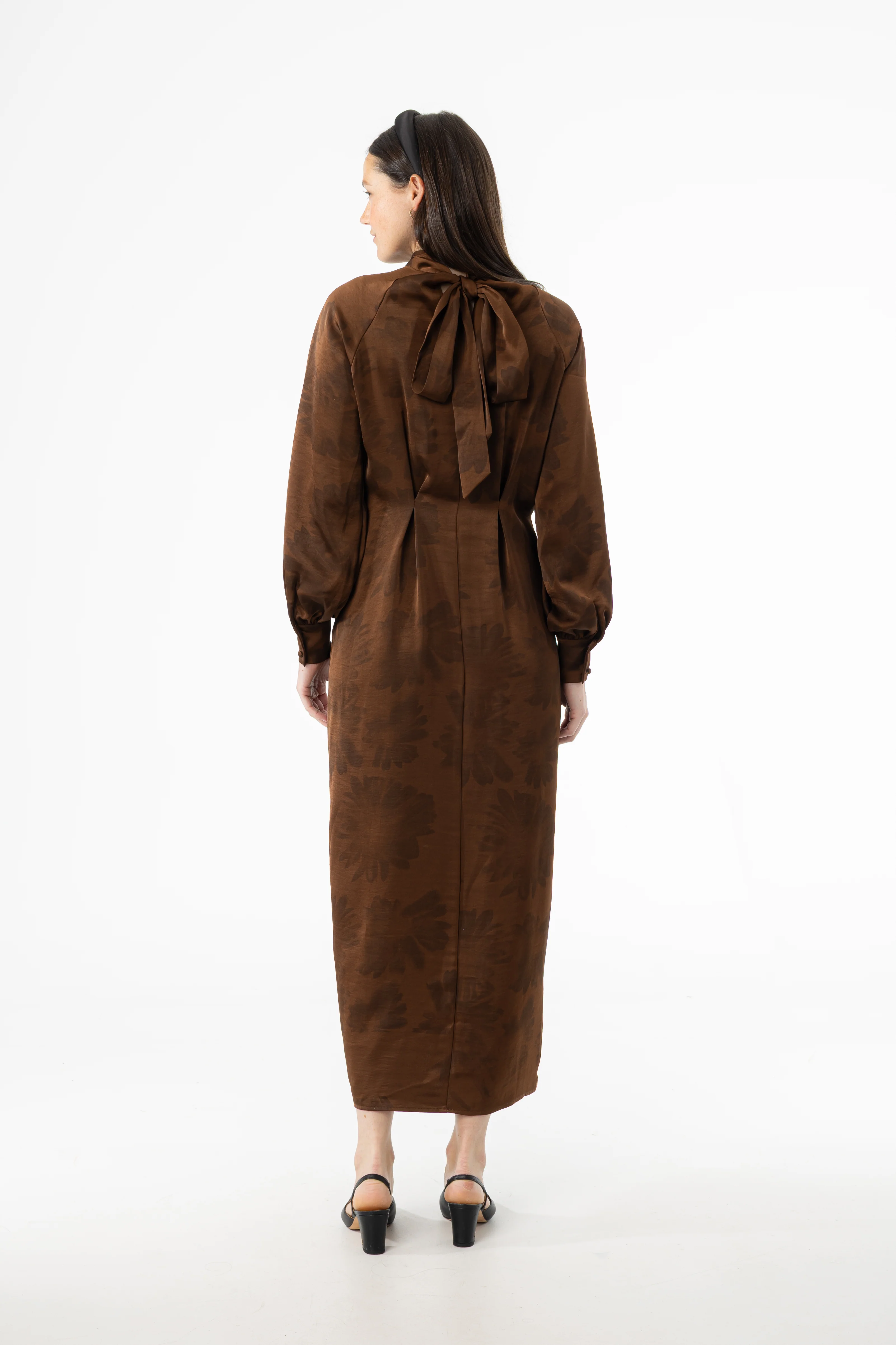 Brown Floral Printed Tie Neck Dress - KJDHW