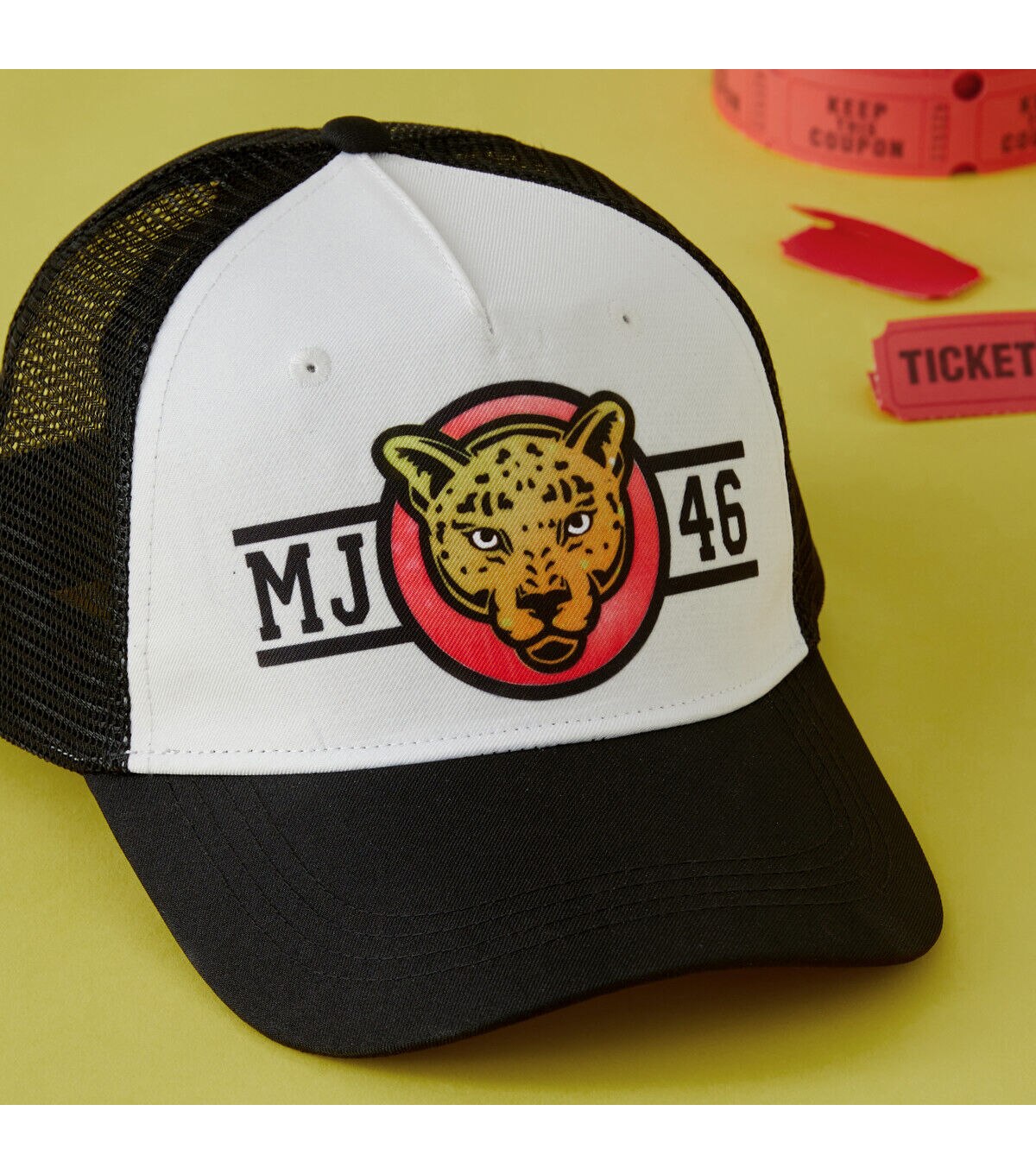 Cricut 12pk Black & White Polyester Trucker Hats With Mesh Back