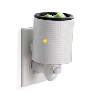 Candle Warmers 6 White Decorative Pluggable Fragrance Warmer