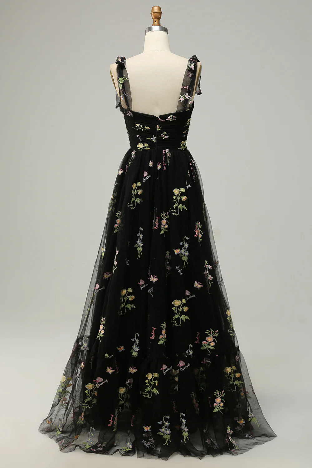 Green Long Prom Dress With Embroidery - VNBITS