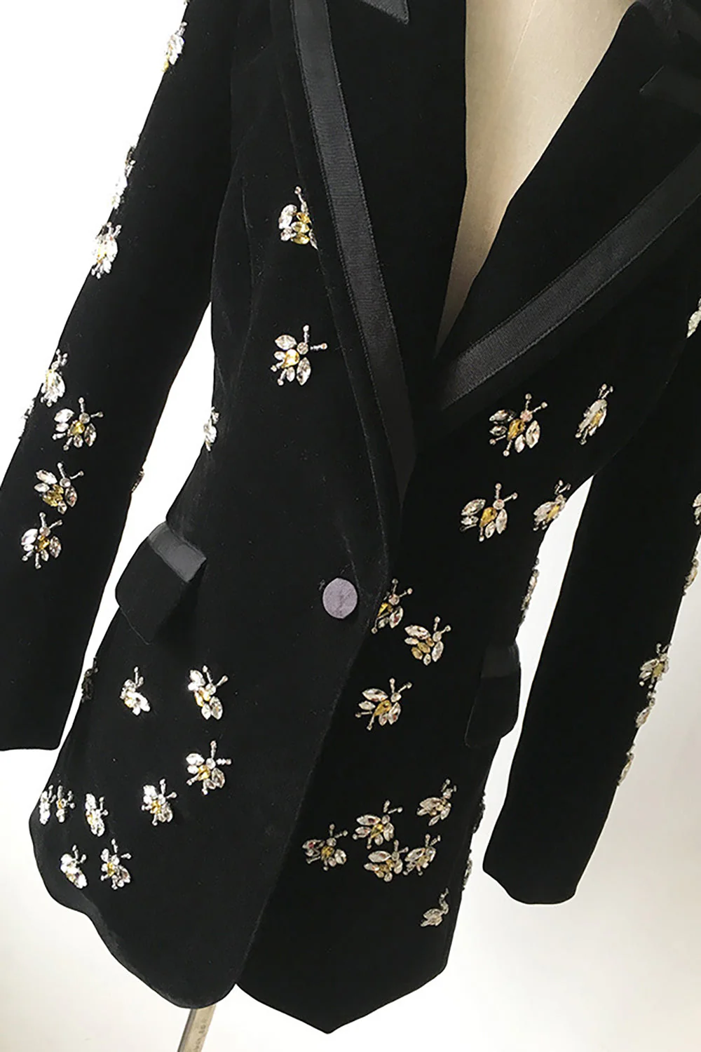 Sparkly Black Velvet Beaded Bees Women Blazer - VNBITS
