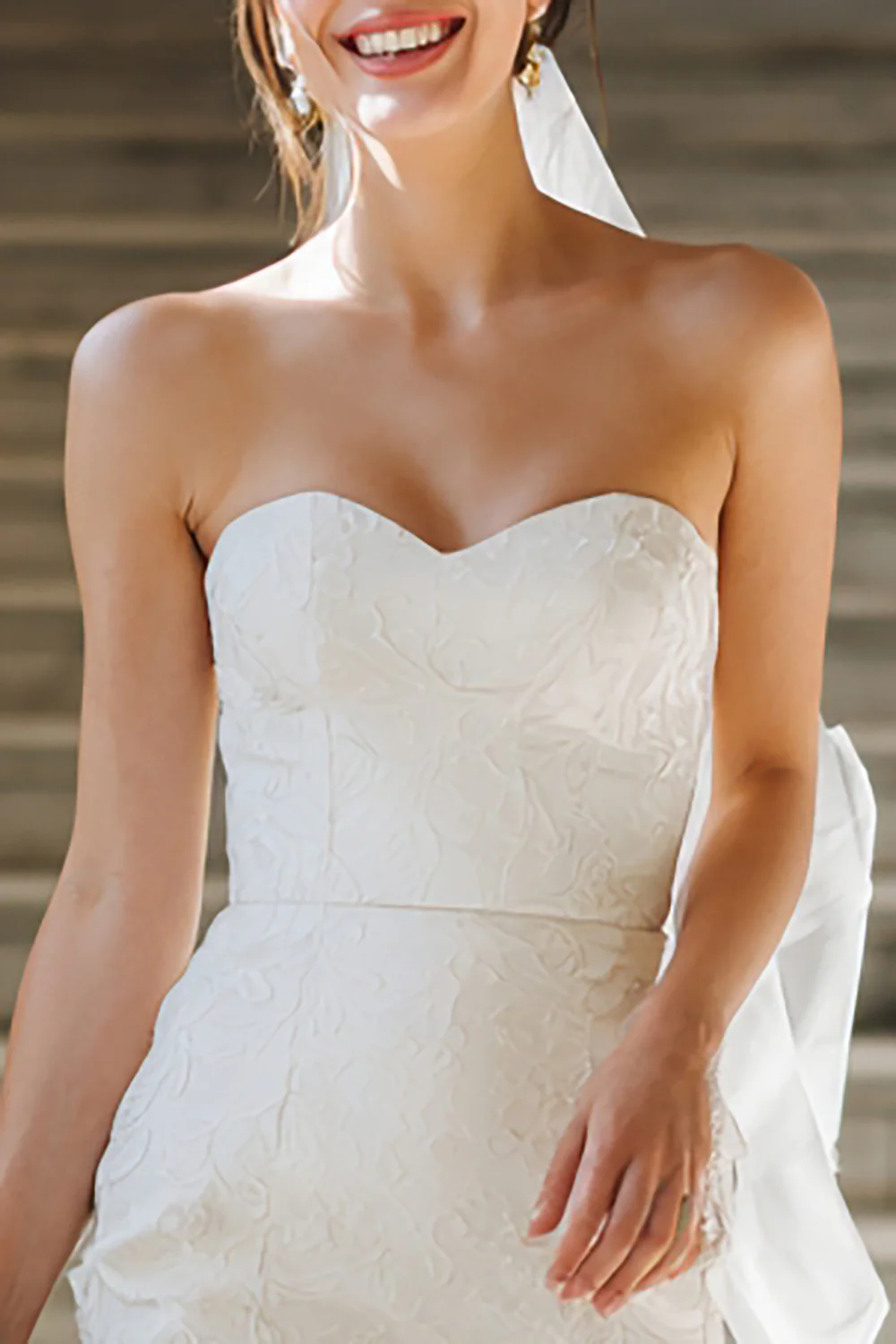 Simple White Bodycon Sweetheart Short Wedding Dress - VNBITS