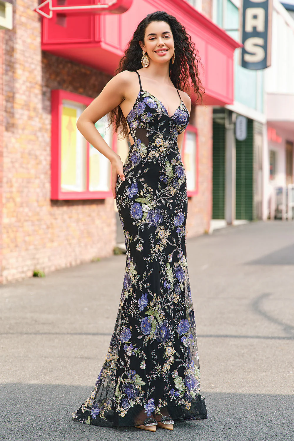 Sparkly Sequins Mermaid Spaghetti Straps Black Prom Dress with Appliques - VNBITS