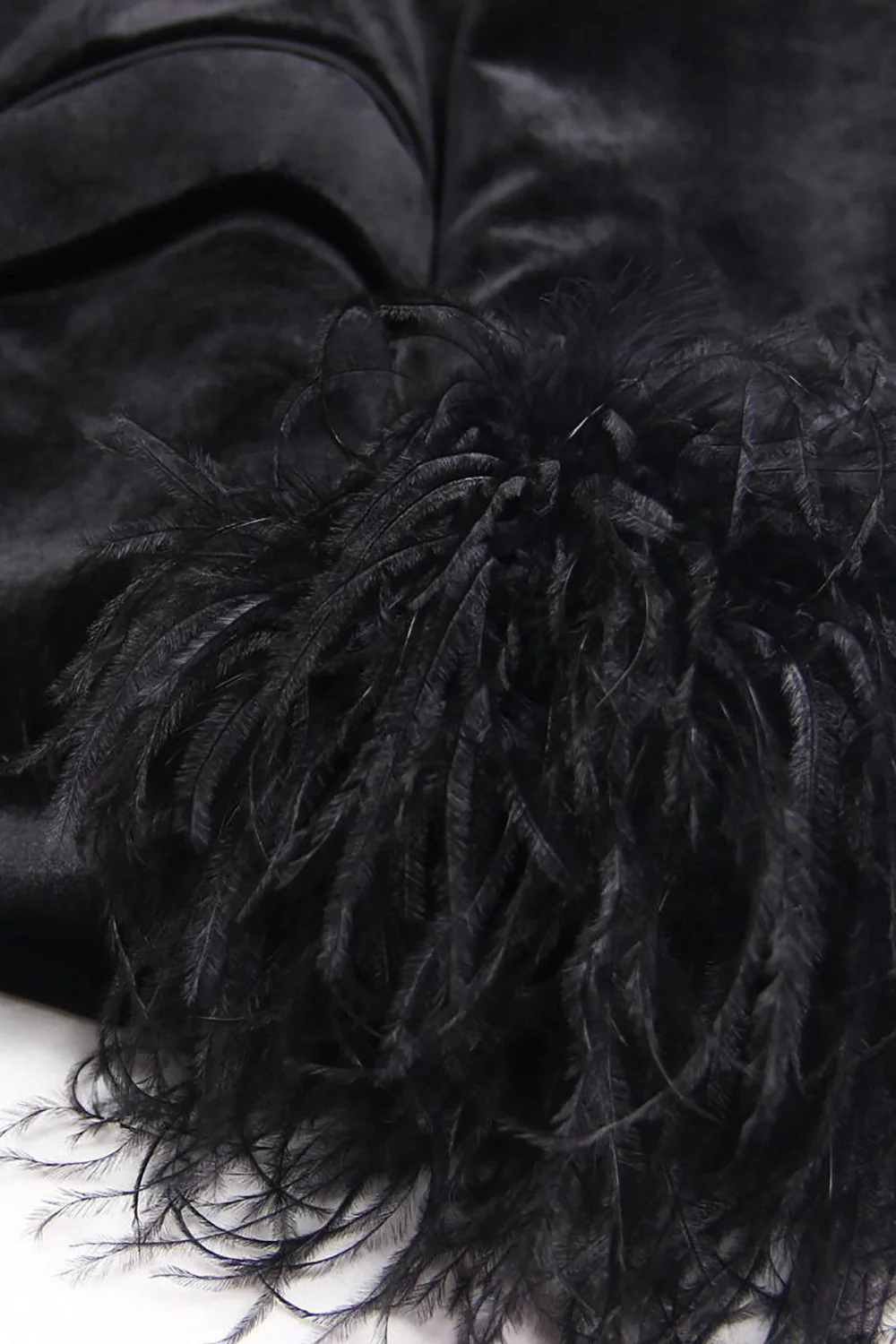 Black Velvet Peak Lapel Women Coat with Feathers - VNBITS