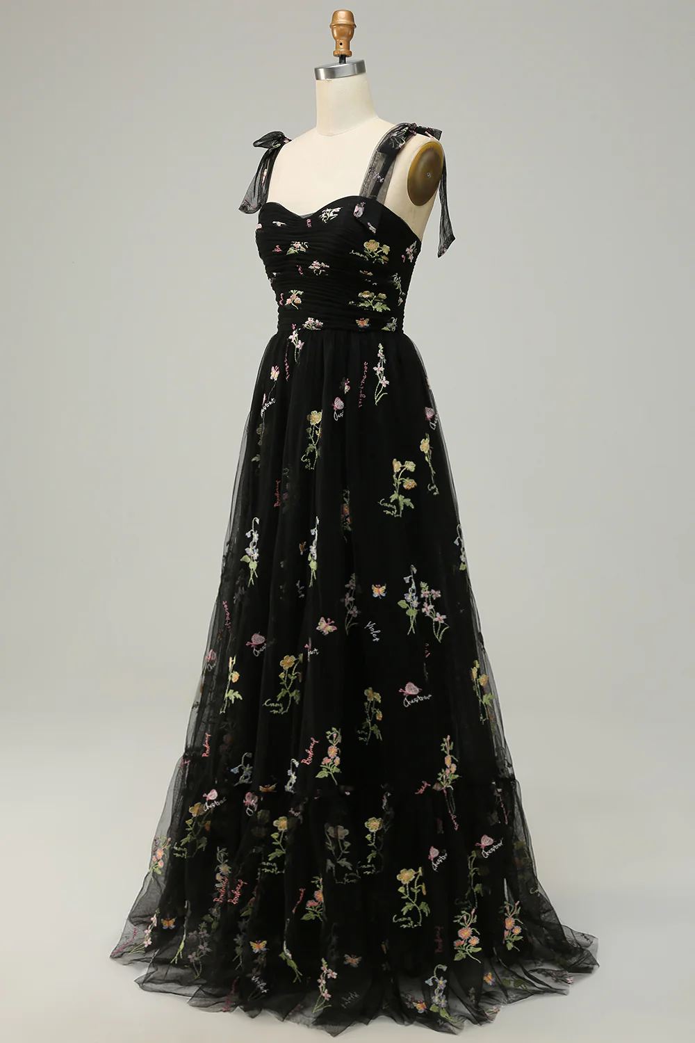 Green Long Prom Dress With Embroidery - VNBITS