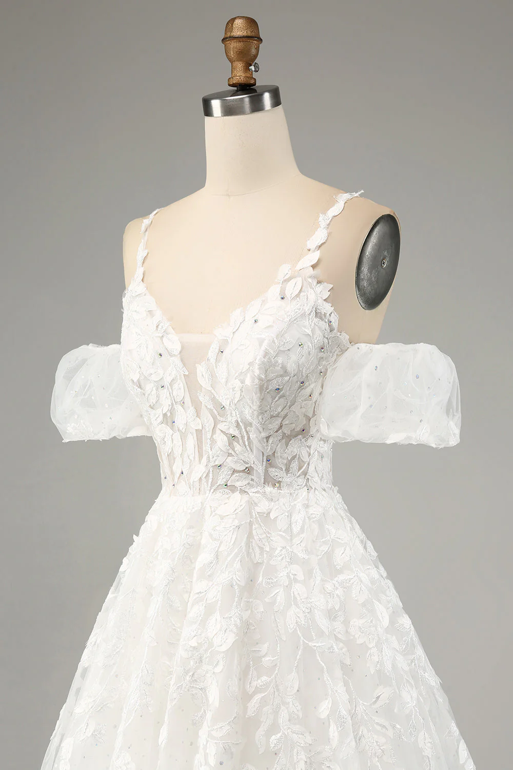 Ivory A-Line Tulle Spaghetti Straps Wedding Dress with Appliques - JUORTHO