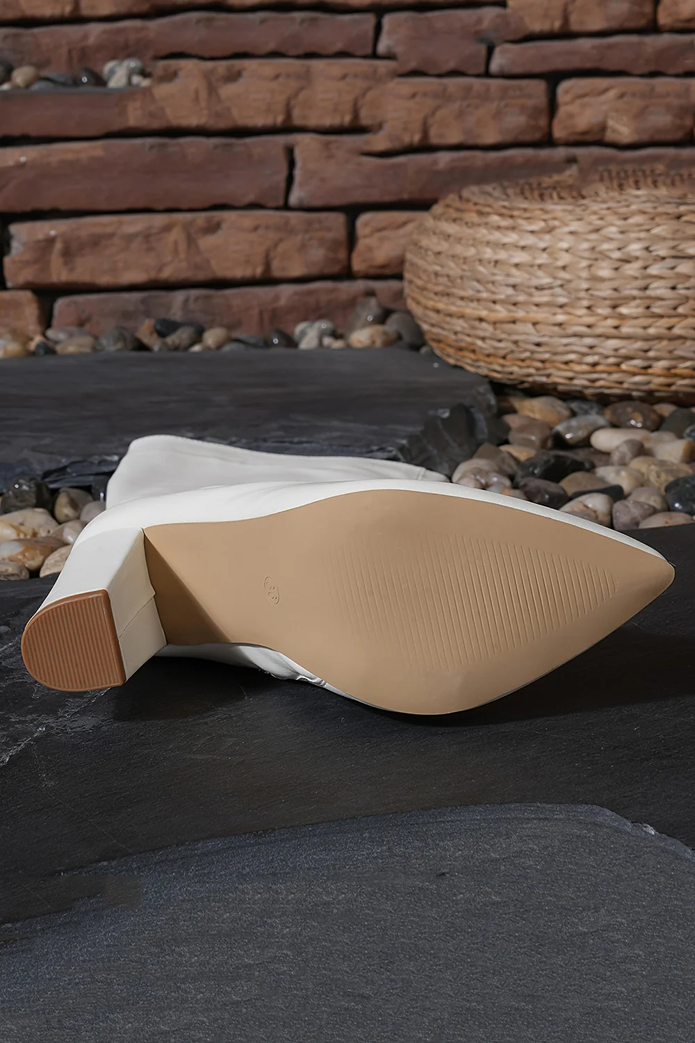 White Go Go Knee High Pointed Toe Chunky Heel Boots - JUORTHO