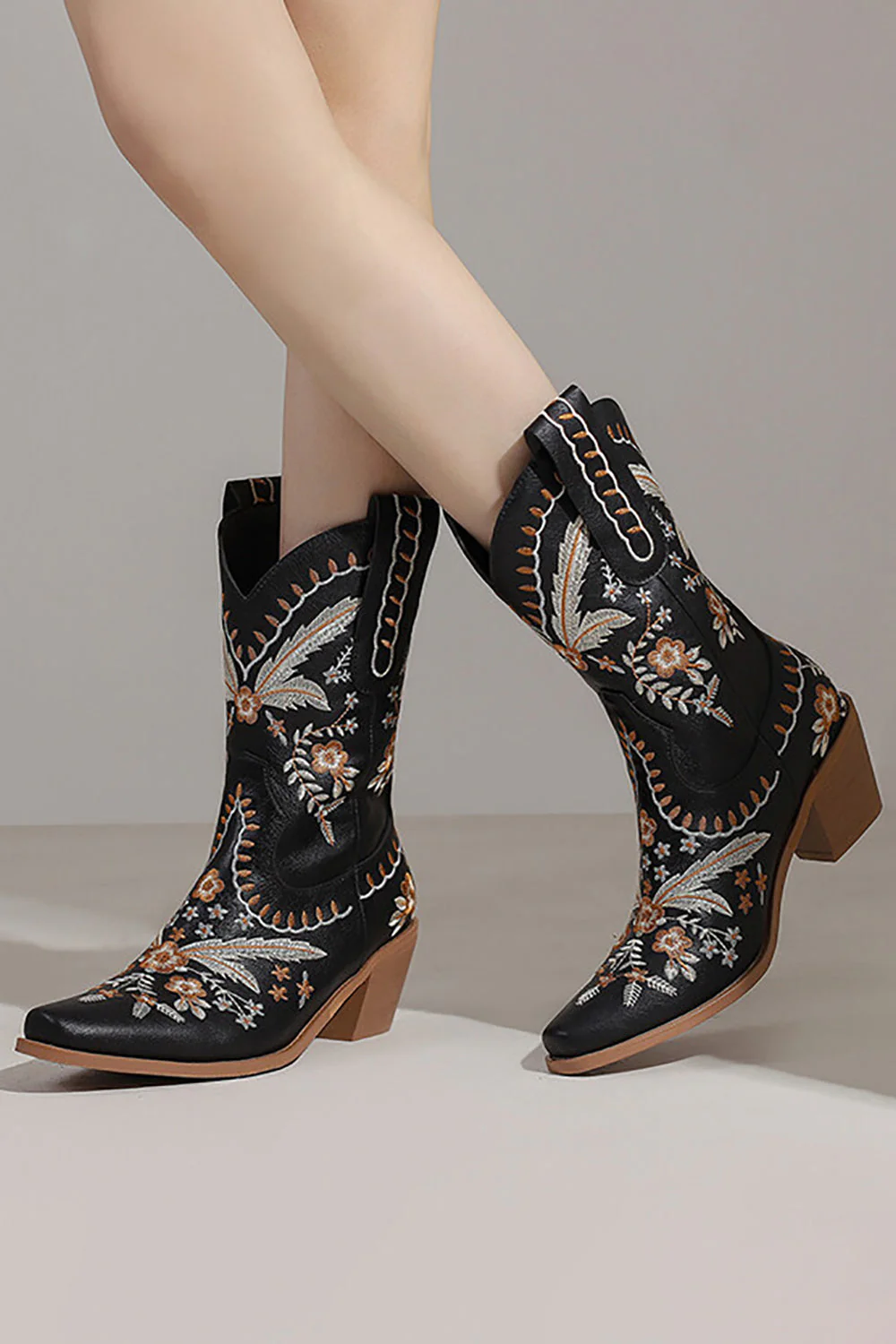 Black Embroidered Chuncky Heel Cowgirl Ankle Boots - JUORTHO