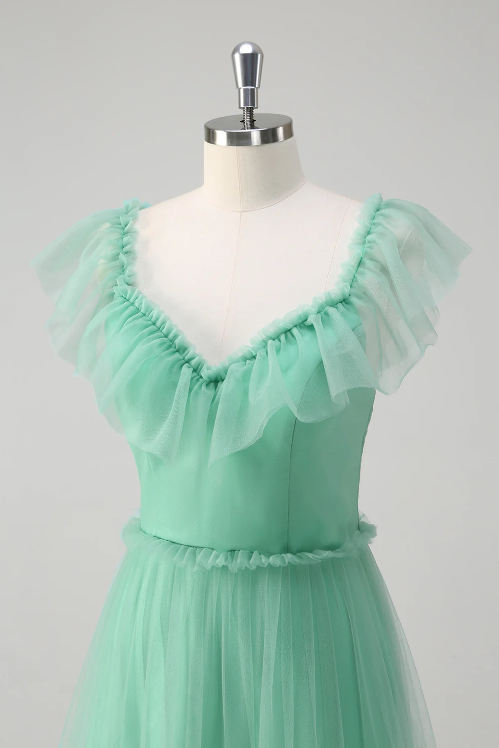 A-Line Green Ruffled Hollow Out Tulle Bridesmaid Dress - JUORTHO