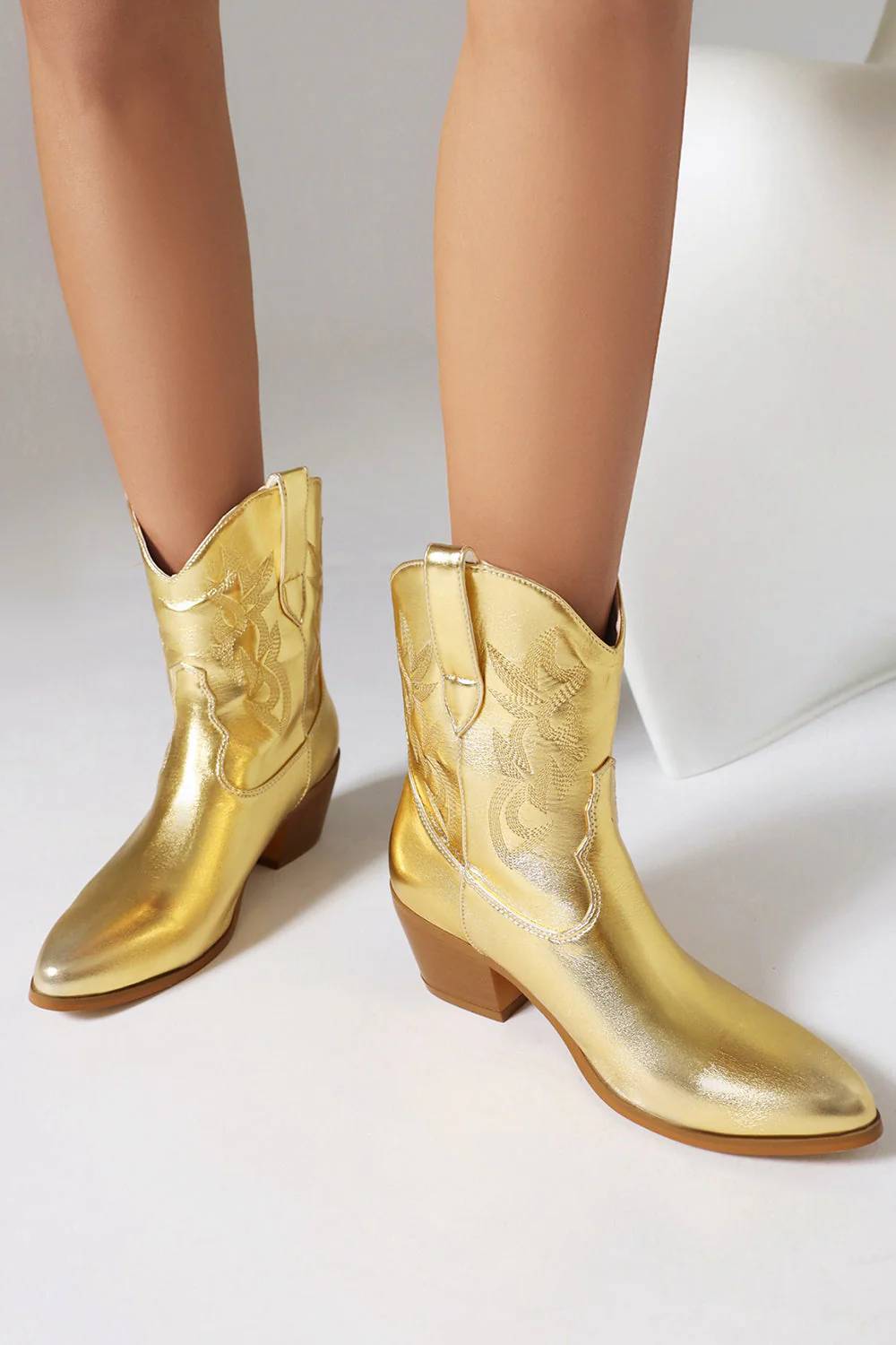 Golden Low Chunky Heel Western Cowgirl Boots - JUORTHO