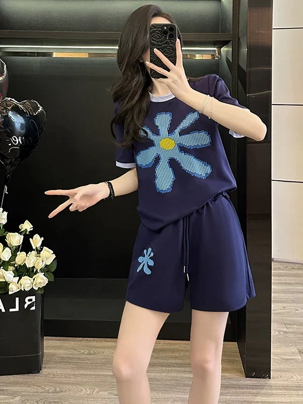 2025 Summer lazy style casual sports suit for women, fashionable, age-reducing and slimming short-sleeved T-shirt and shorts two-piece suit - EHAORUI