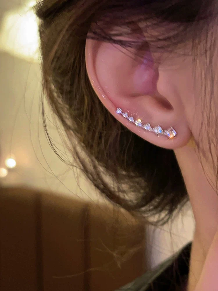 Flash diamond temperament curved earrings for women 2023 new popular light luxury earrings niche design high-end earrings trend - EHAORUI