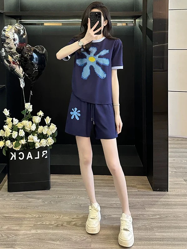 2025 Summer lazy style casual sports suit for women, fashionable, age-reducing and slimming short-sleeved T-shirt and shorts two-piece suit - EHAORUI