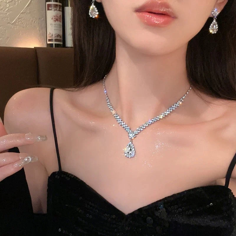 Full diamond flashing water drop tassel necklace women's light luxury niche design choker high-end clavicle chain necklace trend - EHAORUI