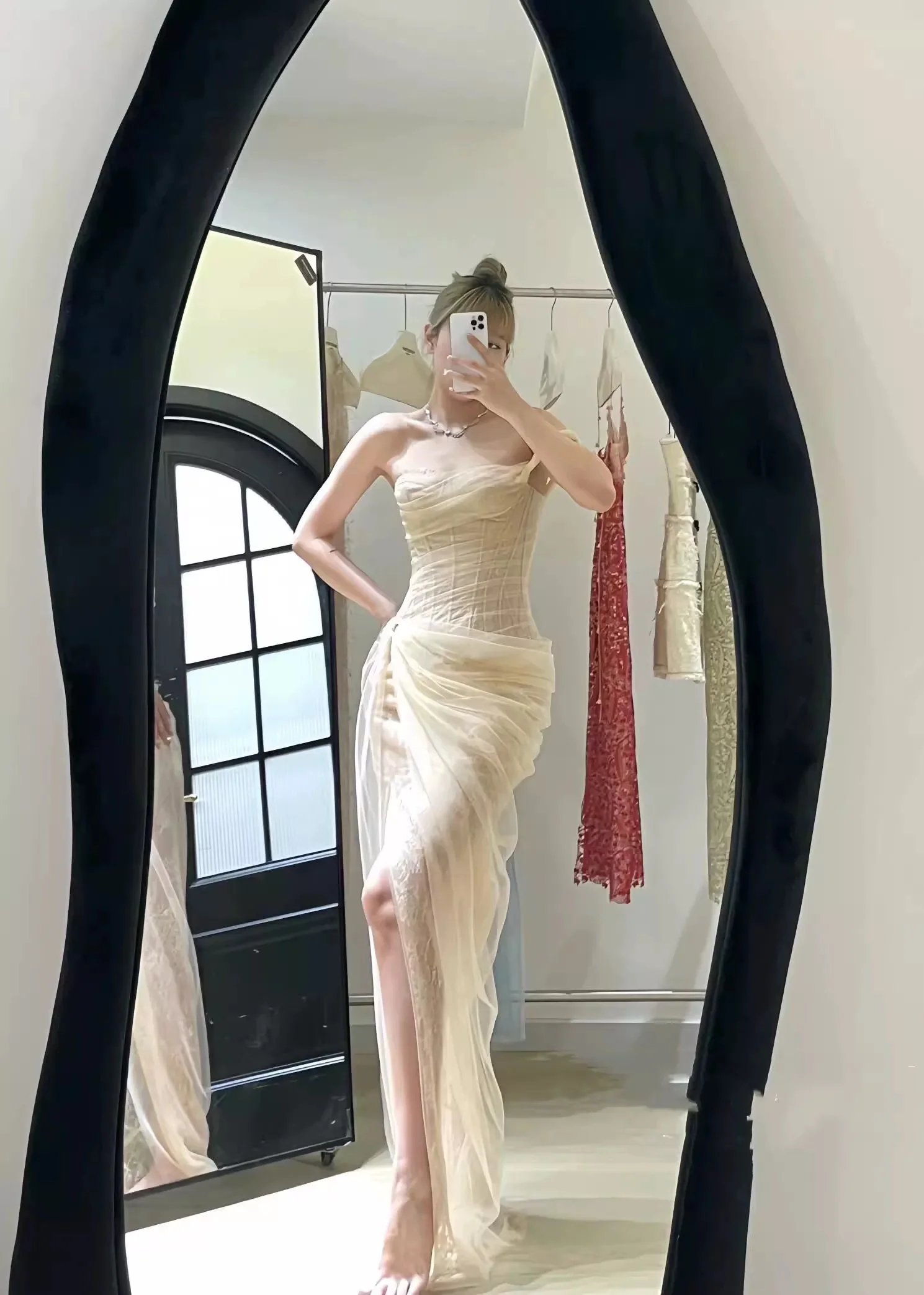 Vietnam's niche light gauze tube top suspender dress, high-end dress, salt style, light and mature style mesh skirt, seaside D6655 - EHAORUI