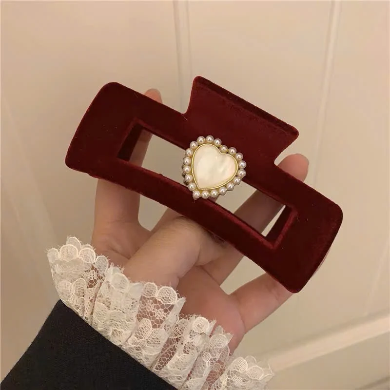 Pearl Love Bow Hair Clip ~ Black Clip High-end Retro French Style Top Clip Hair Accessory - EHAORUI