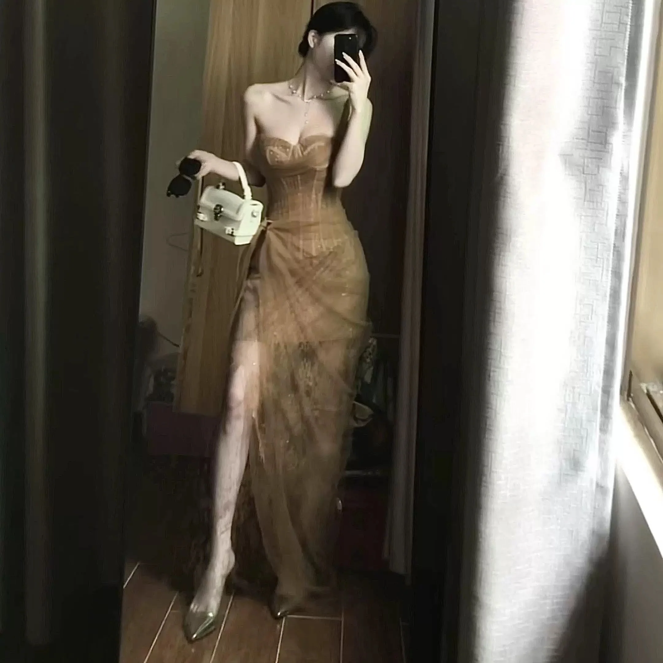 Vietnam's niche light gauze tube top suspender dress, high-end dress, salt style, light and mature style mesh skirt, seaside D6655 - EHAORUI