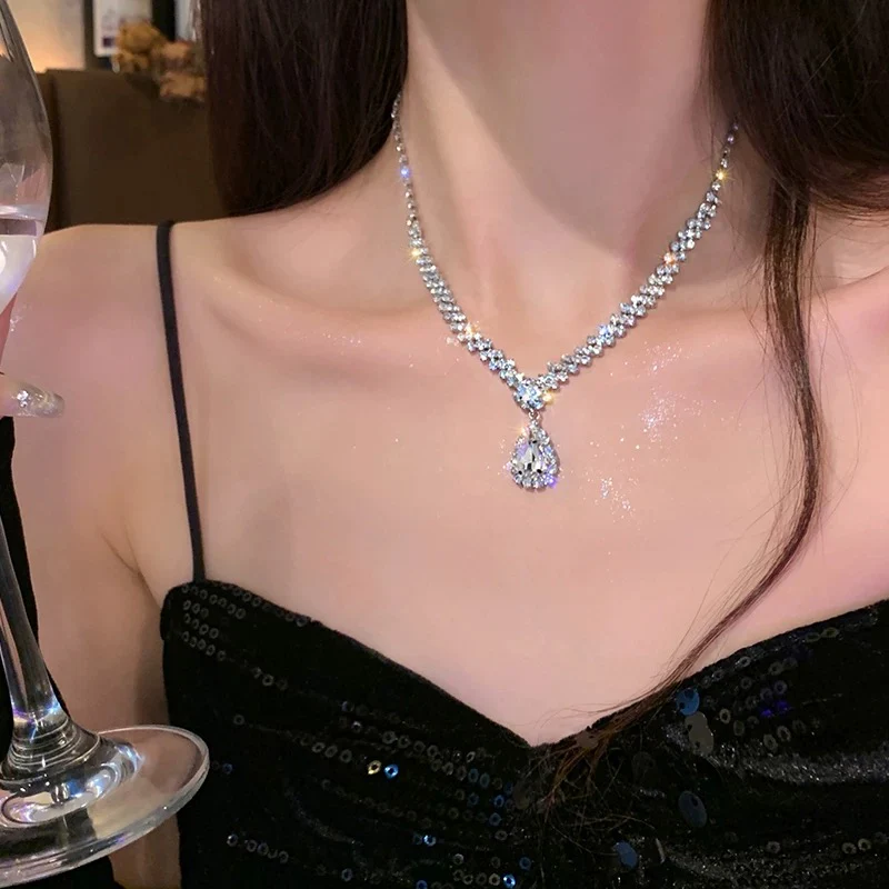 Full diamond flashing water drop tassel necklace women's light luxury niche design choker high-end clavicle chain necklace trend - EHAORUI